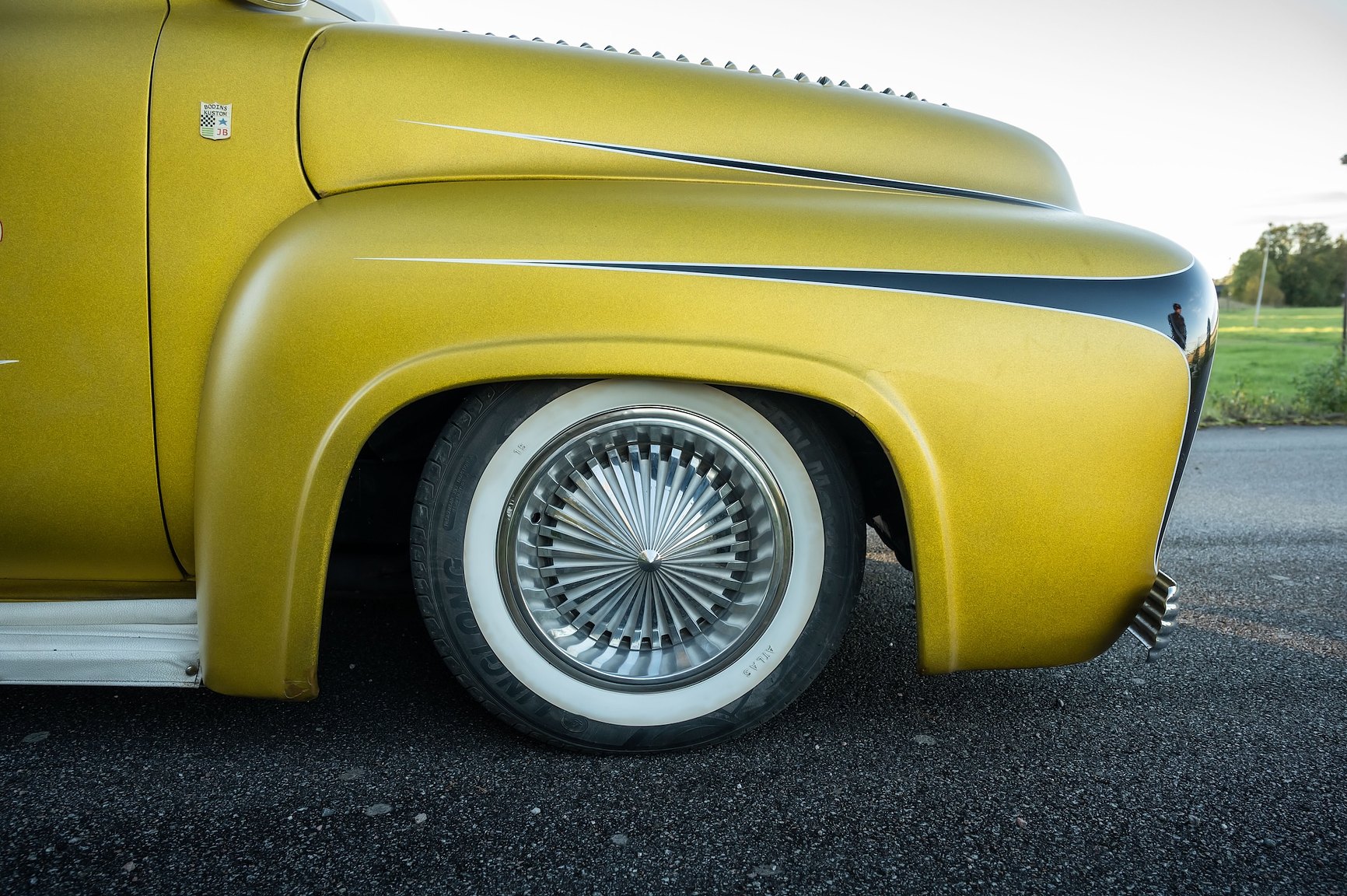Exteriörbild på 1955 Ford F-100 Kustom