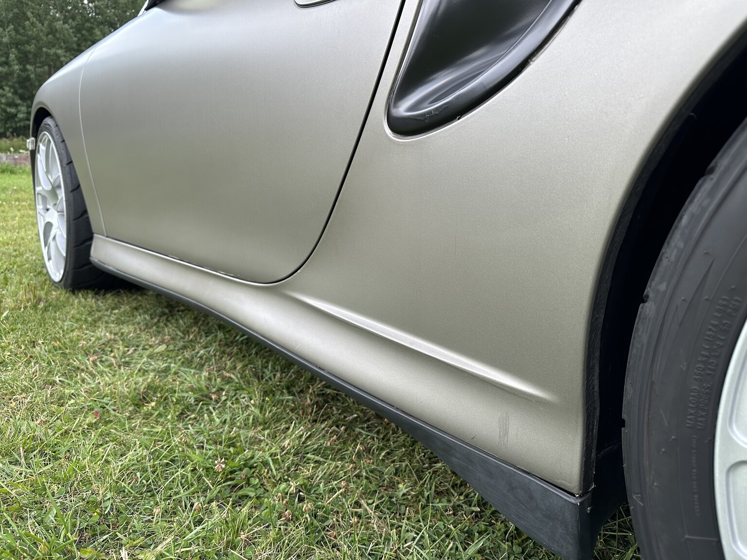 Exterior image of 2002 Porsche 996 Turbo