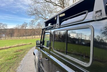 Exterior image of 2002 Land Rover Defender 90 2.5 Td5