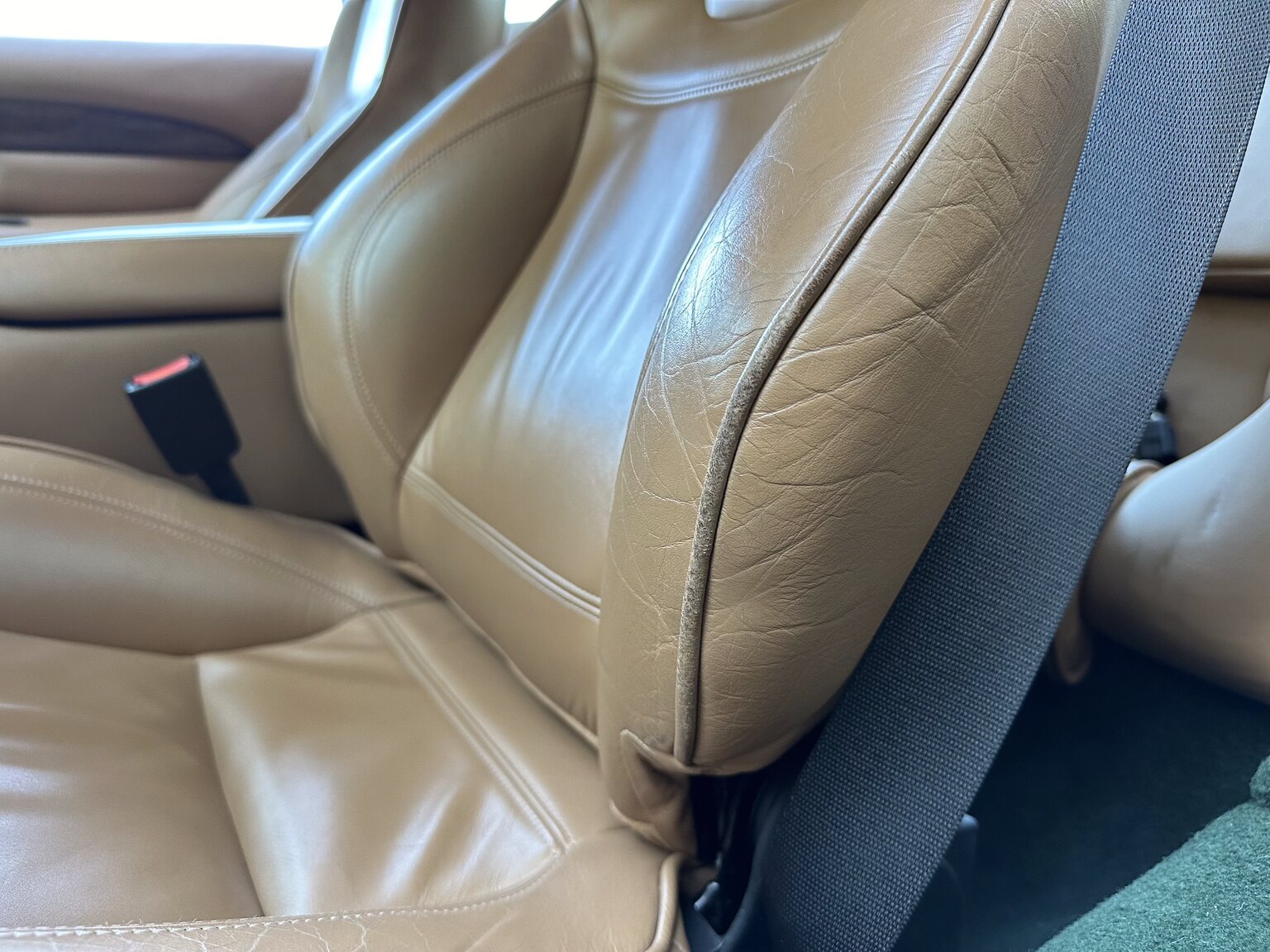 Interiörbild 2003 Aston Martin DB7