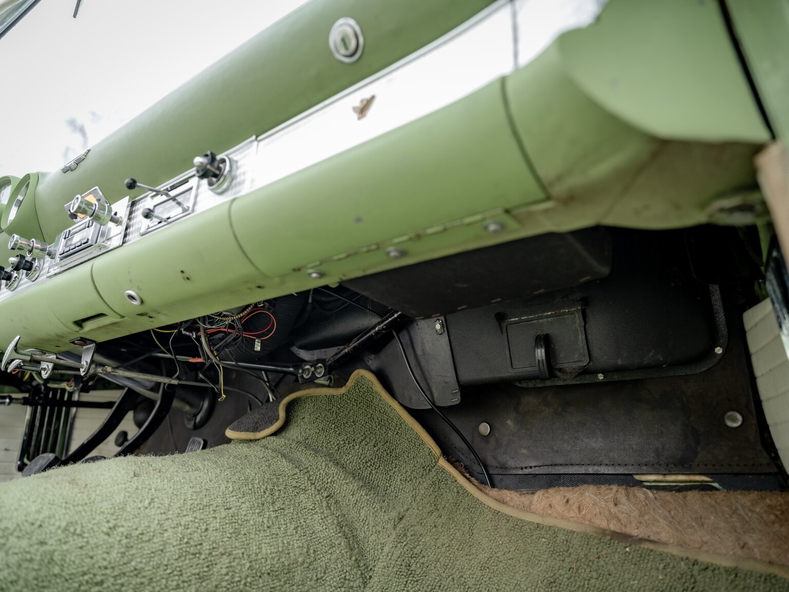 Interior image of 1956 Ford Thunderbird (30)