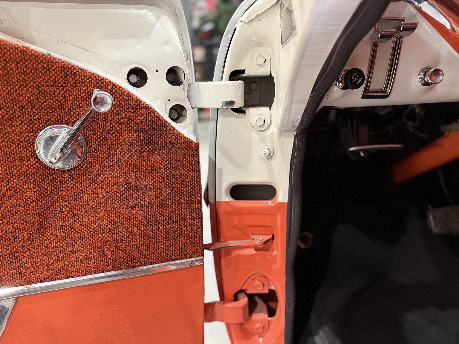 Innenraumfoto von 1956 Mercury Montclair Sport Sedan (10)