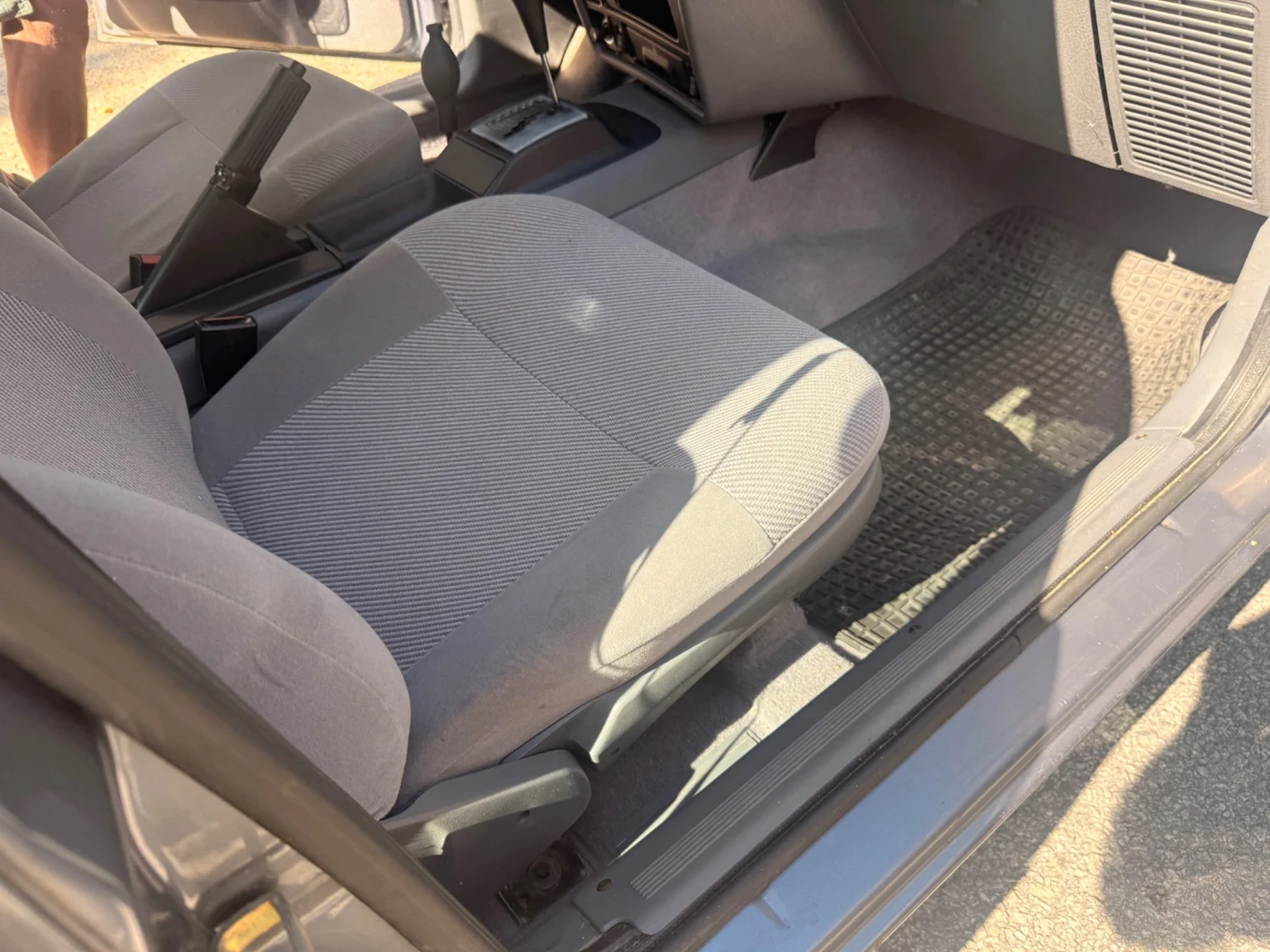 Innenraumfoto von 1988 Ford Sierra 5-dörrar (7)