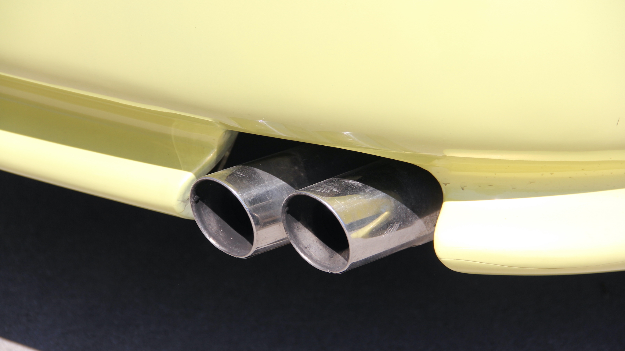 Exterior image of 1992 Dodge Stealth (26)