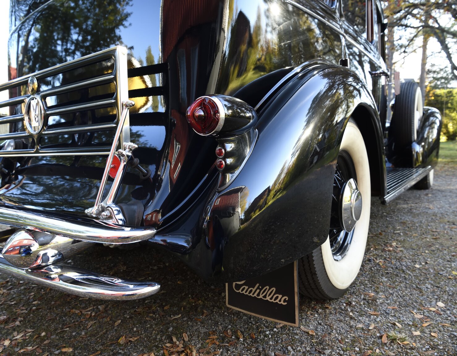 Exteriörbild på 1934 CADILLAC 355 D IMPERIAL 
