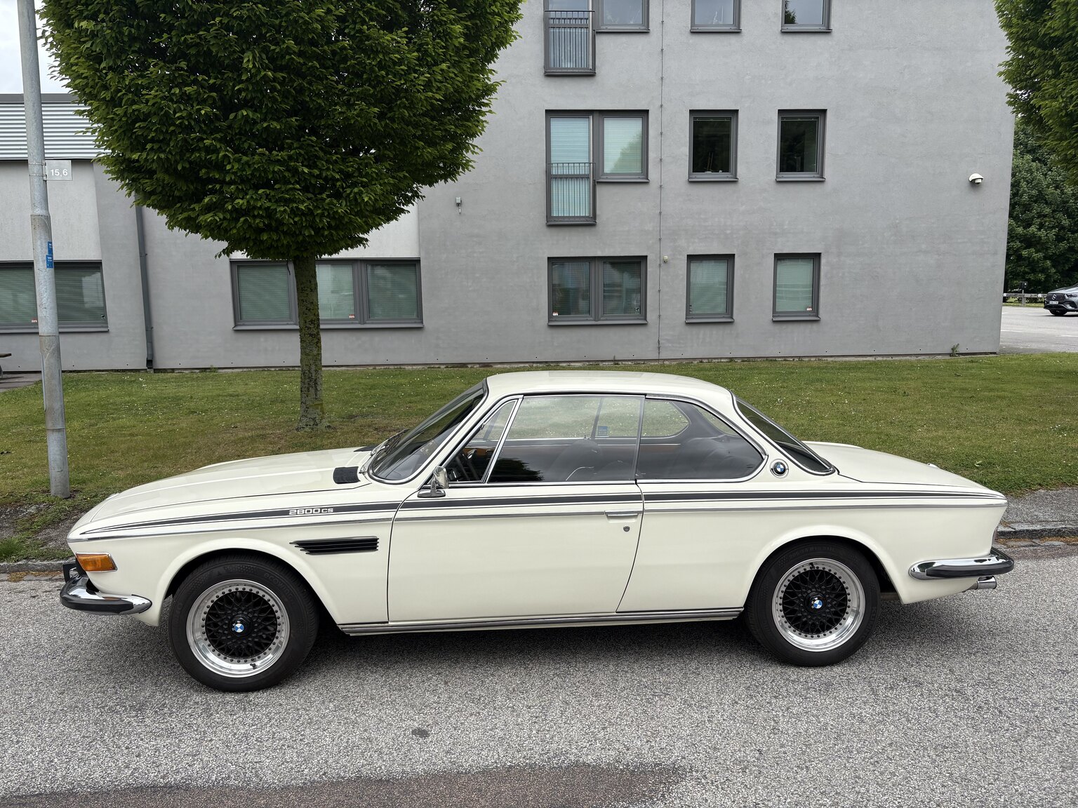 Exteriörbild på 1971 BMW 2800 CS