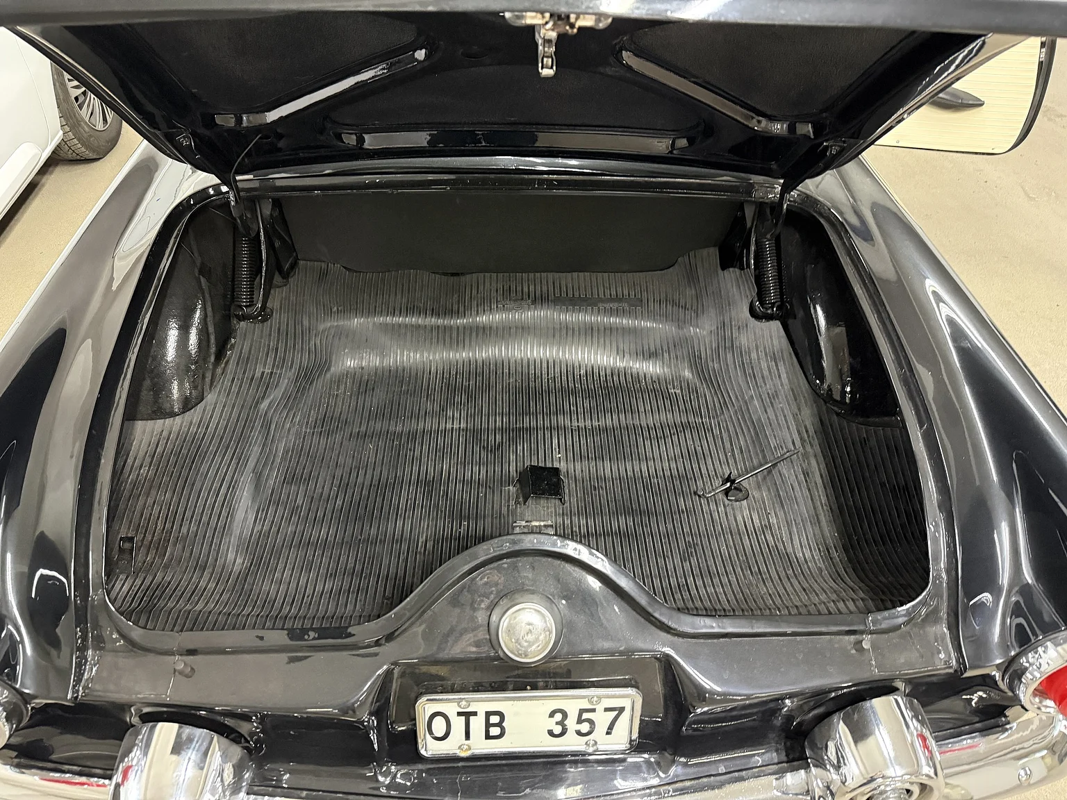 Innenraumfoto von 1955 Ford Thunderbird (53)