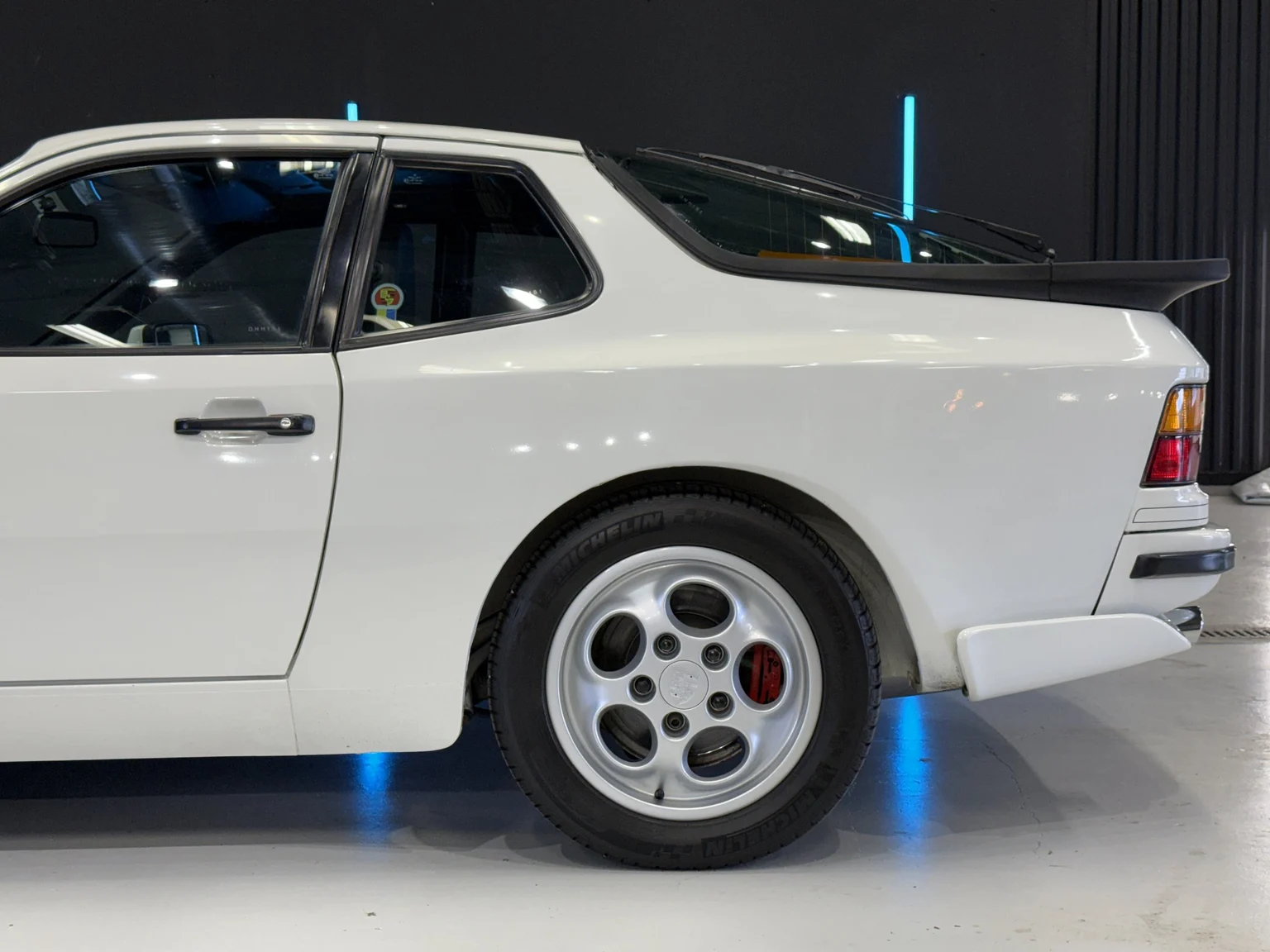 Aussenfoto 1989 Porsche 944 2.7 (9)