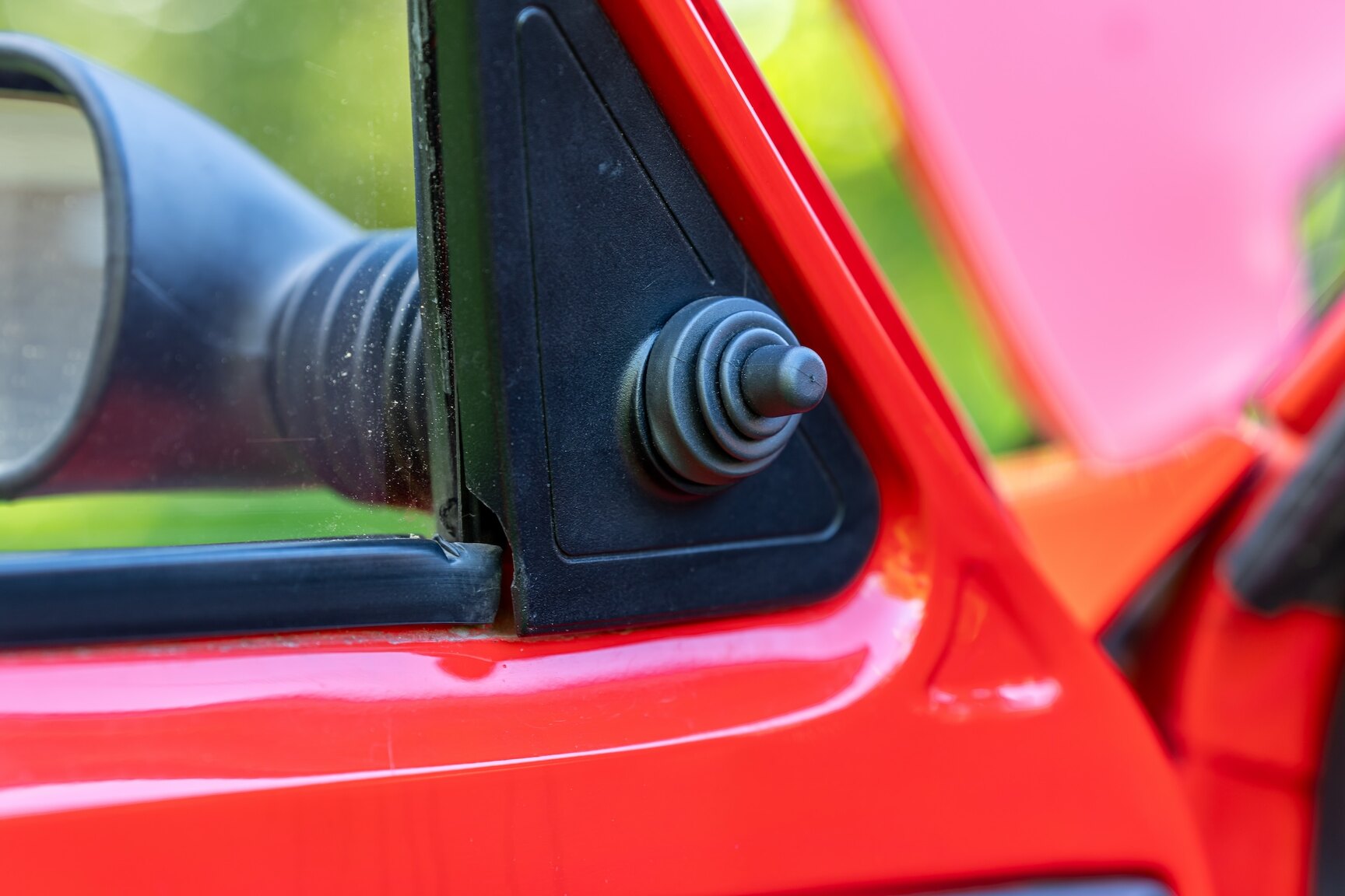 Innenraumfoto von 1987 Peugeot 205 CTI 1.6