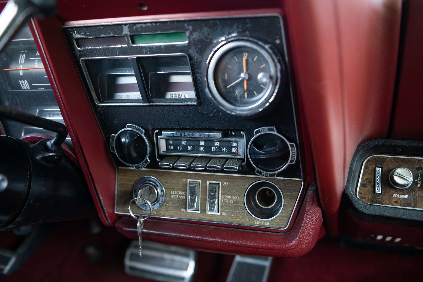 Interiörbild 1968 Oldsmobile Toronado (7)