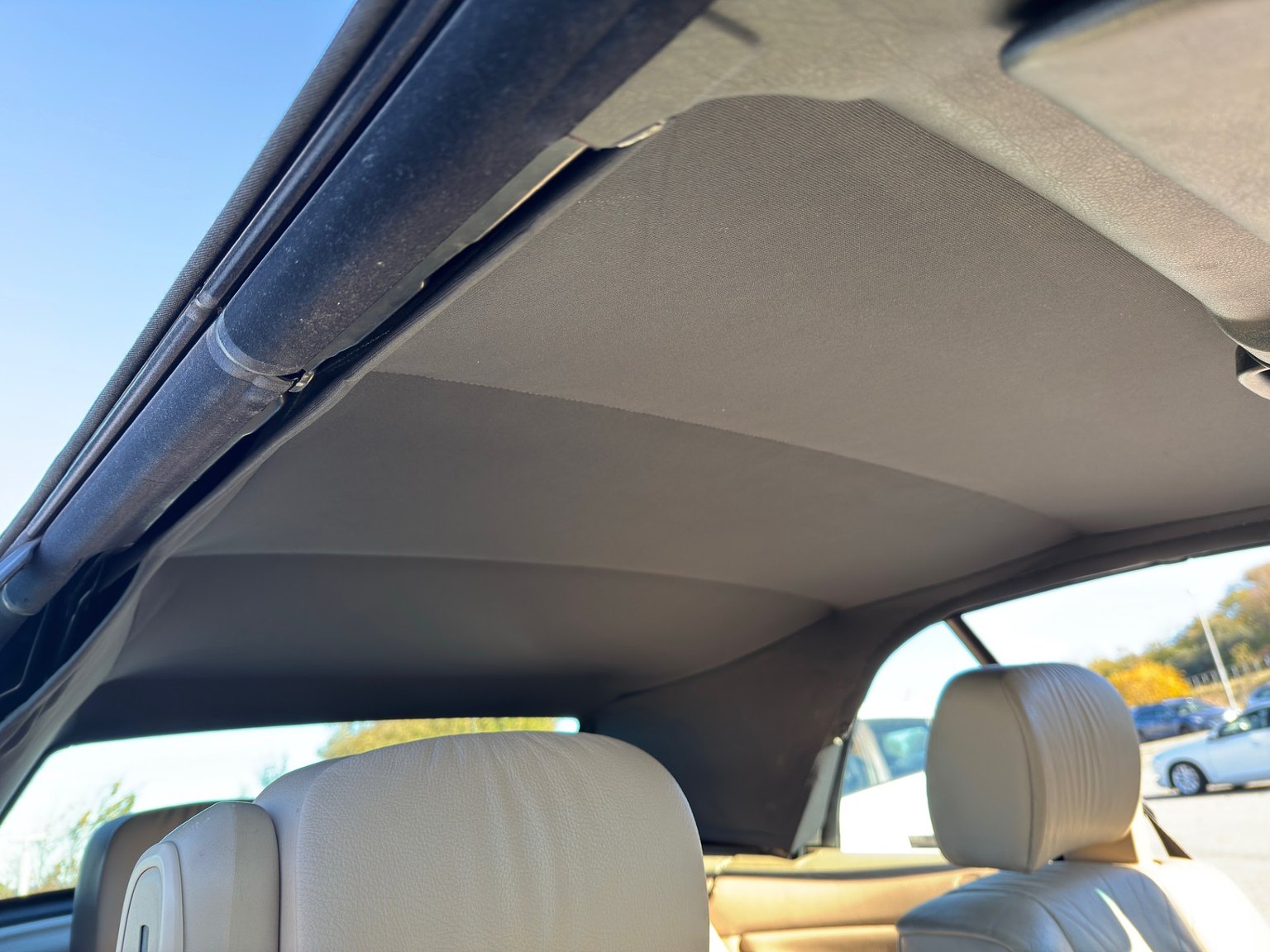 Interiörbild 2001 BMW 325IA CAB