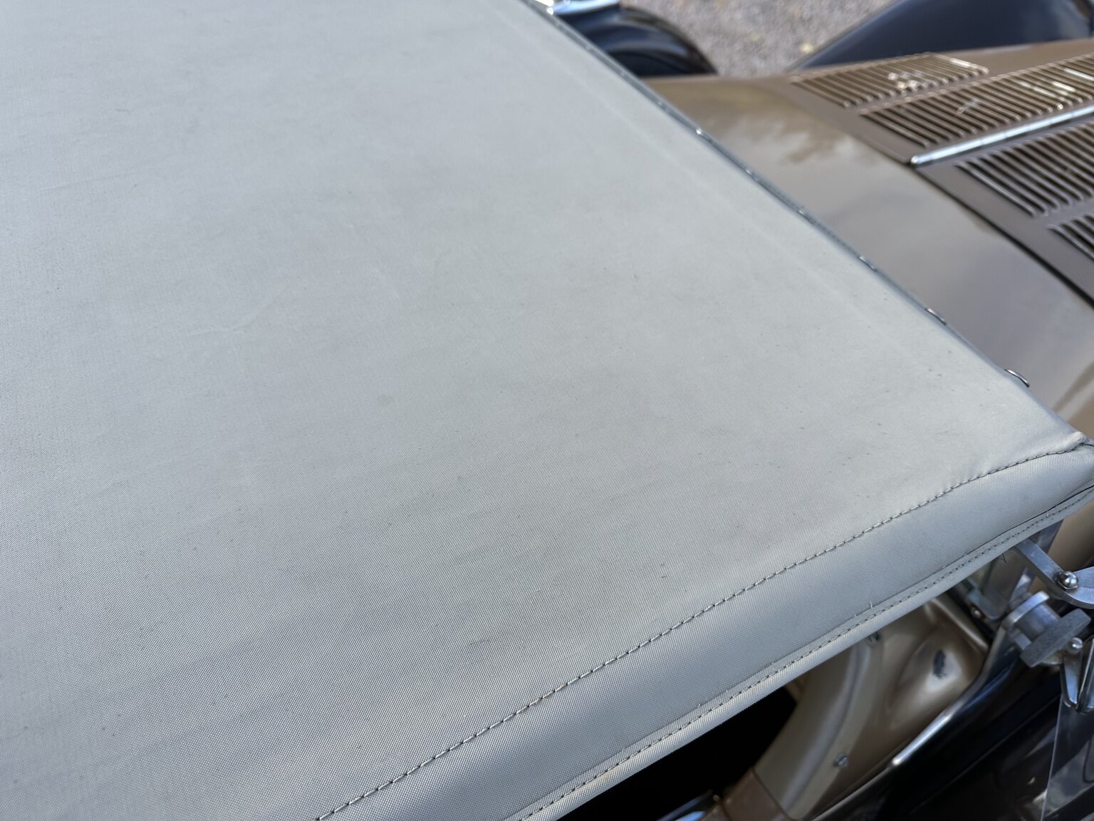 Aussenfoto 1975 Excalibur Phaeton series III  (31)