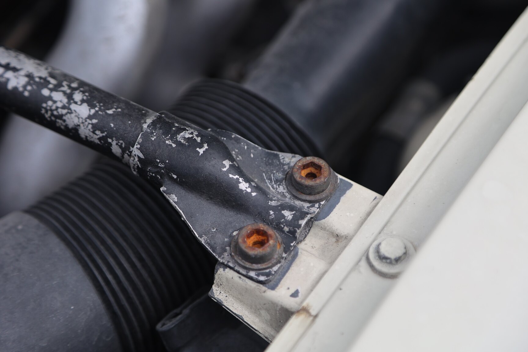 Image of 1981 Porsche 928 S mechanics