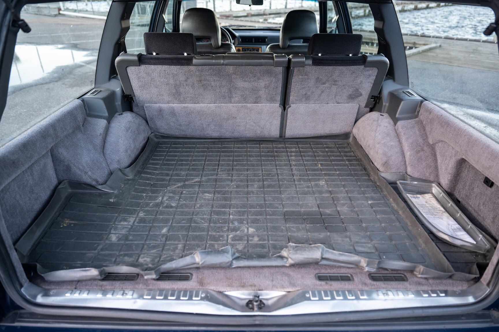 Innenraumfoto von 1998 Volvo 940 Turbo