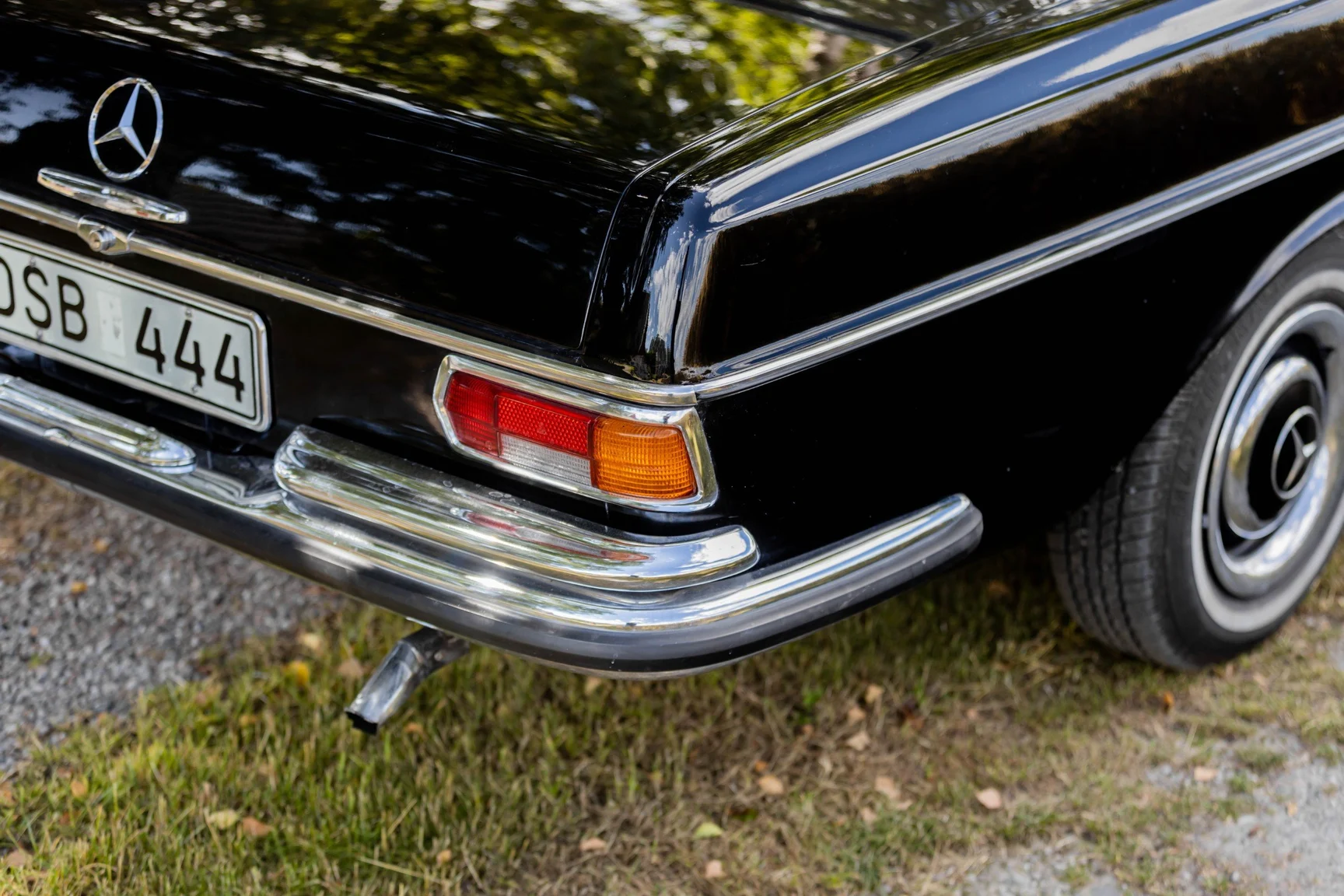 Aussenfoto 1967 Mercedes-Benz 250 S (16)