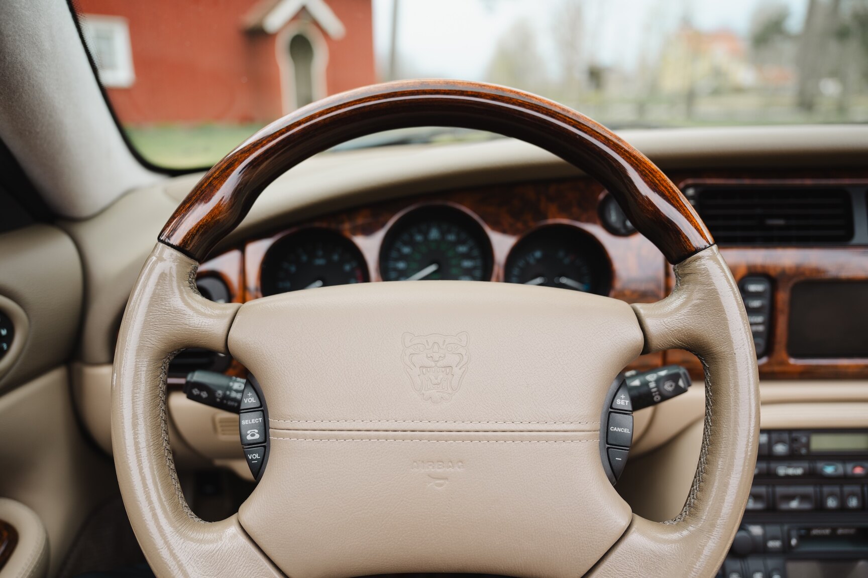 Interiörbild 2003 Jaguar XK8 Cabriolet