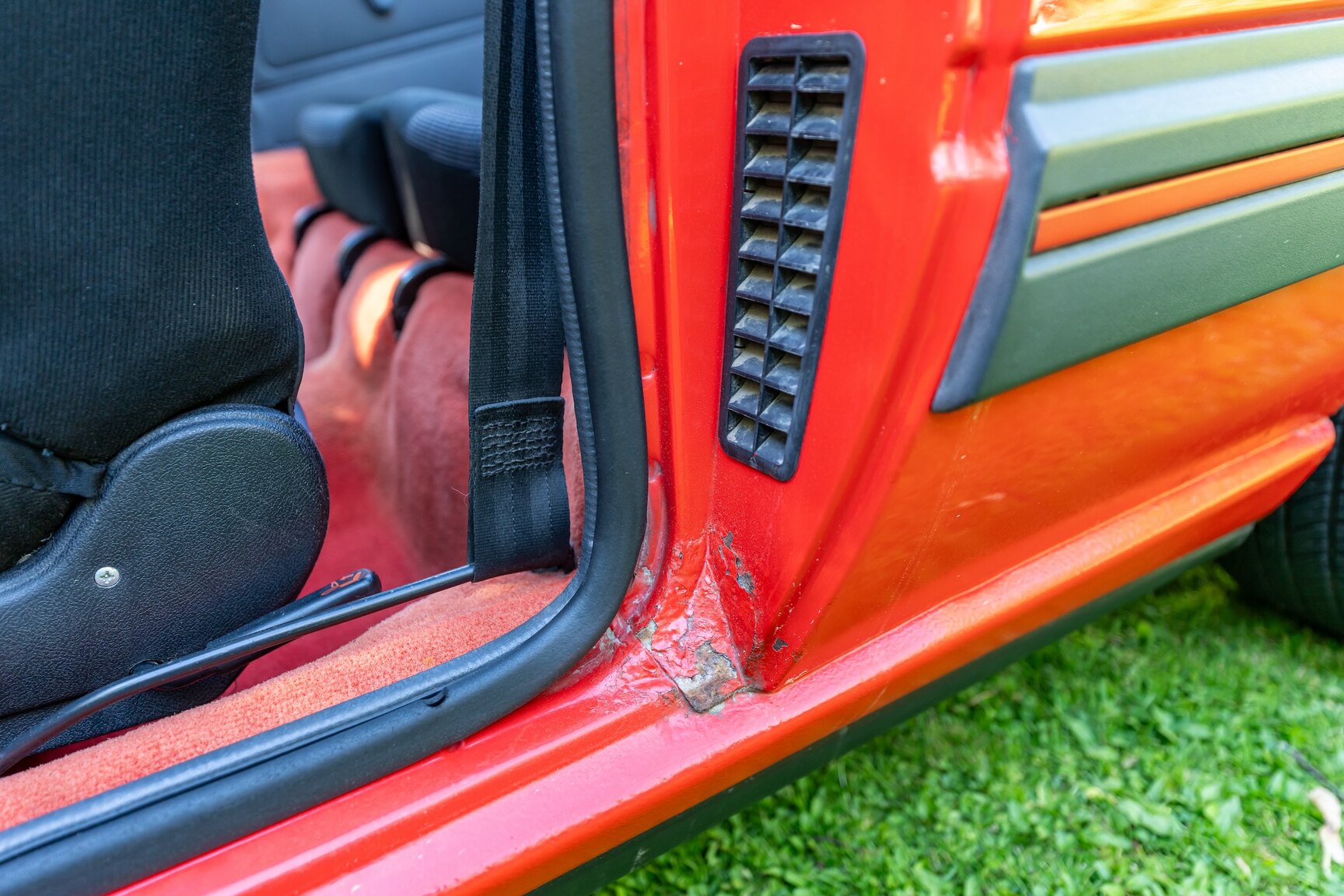 Interior image of 1987 Peugeot 205 CTI 1.6
