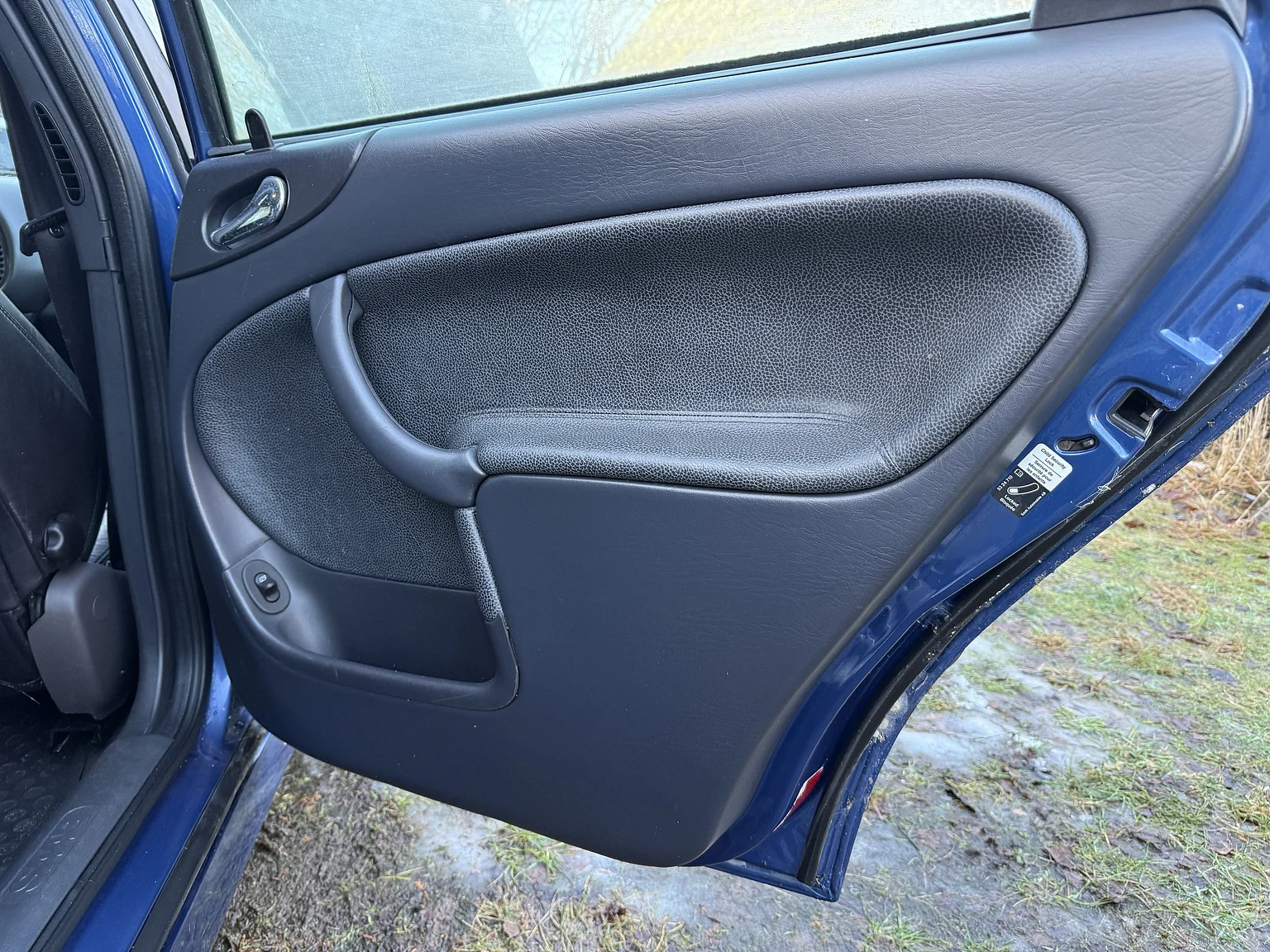 Interiörbild 2001 SAAB 9-3 Aero (28)