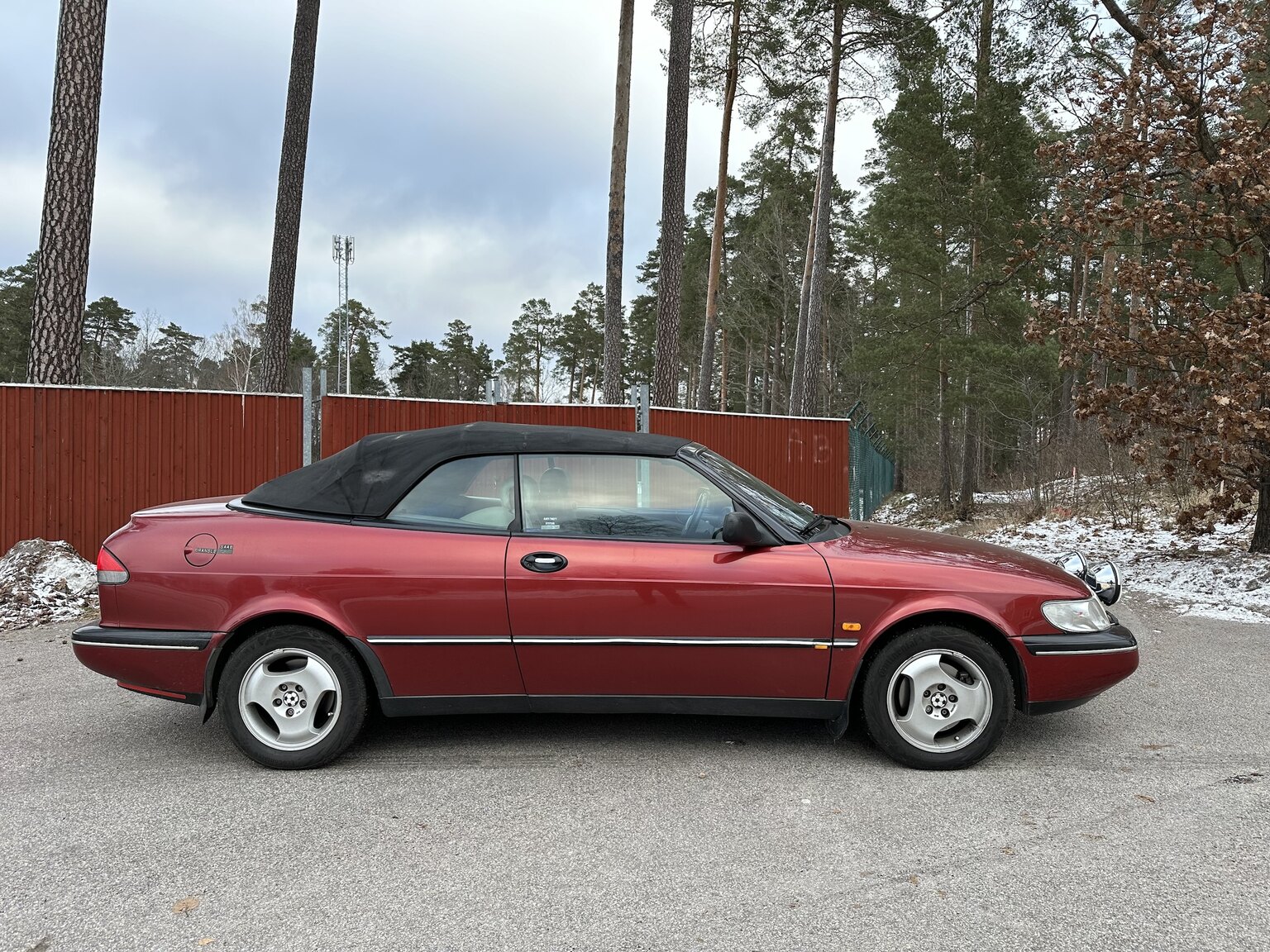 Exteriörbild på 1997 Saab 900 Cabriolet - En ägare