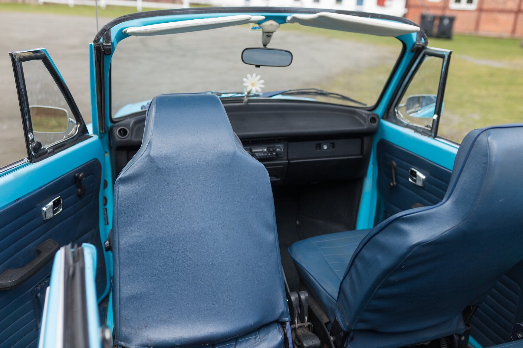 Innenraumfoto von 1974 VW 1303 LS CAB (10)