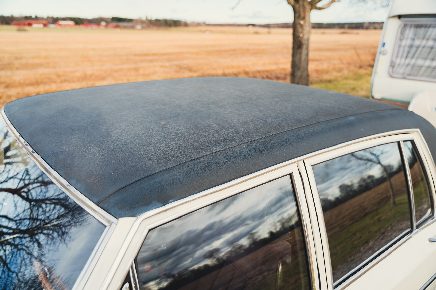 Exterior image of 1973 Opel Diplomat V8