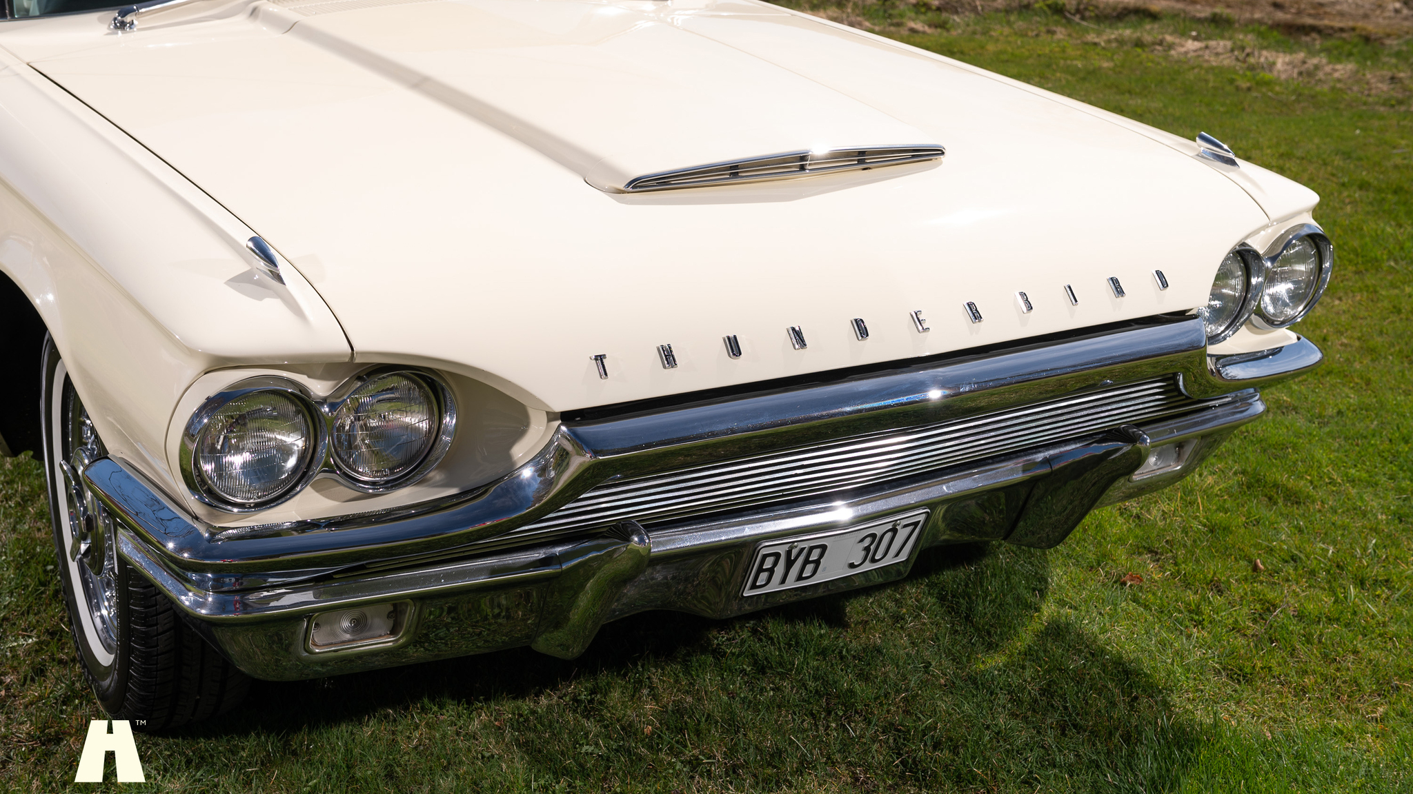 Exterior image of 1964 Ford Thunderbird 6.4 HT (6)
