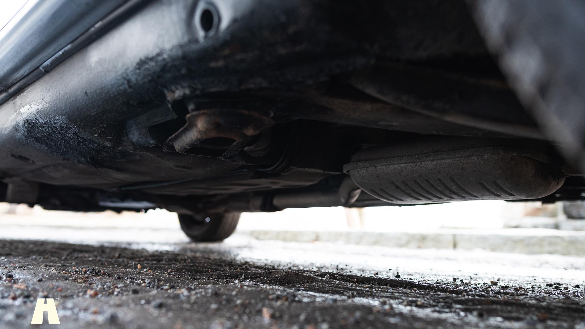 Image of 1985 Mercedes-Benz 200 Series 3  (36) mechanics