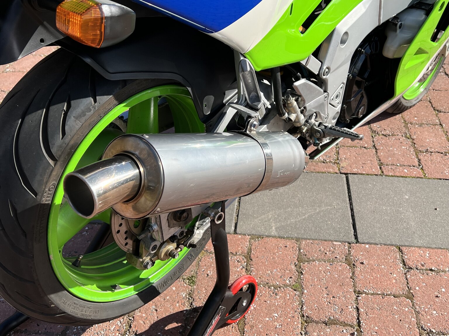 Exterior image of 1989 Kawasaki ZXR 750 H1 (68)