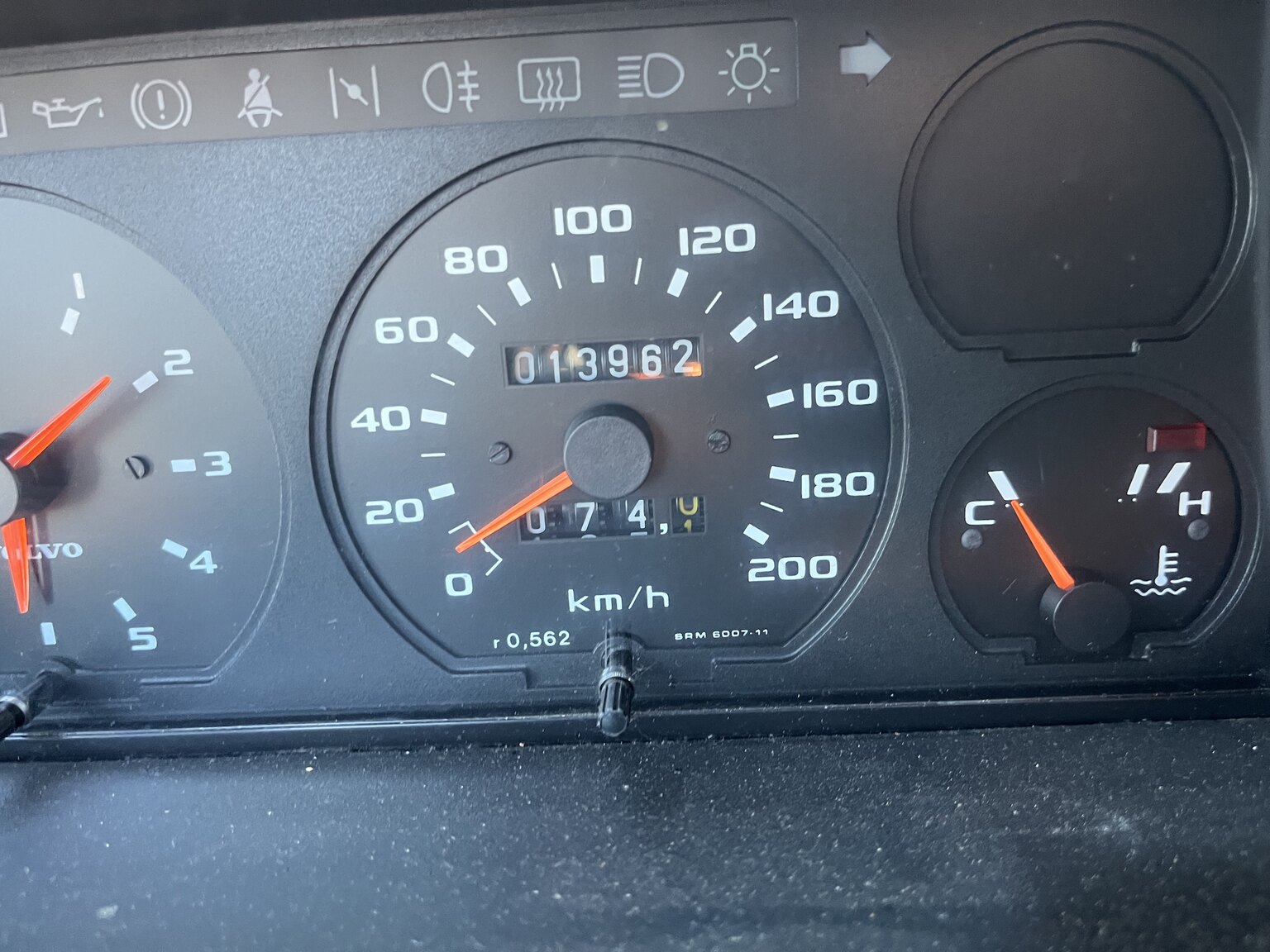 Interior image of 1983 Volvo 340 (7)