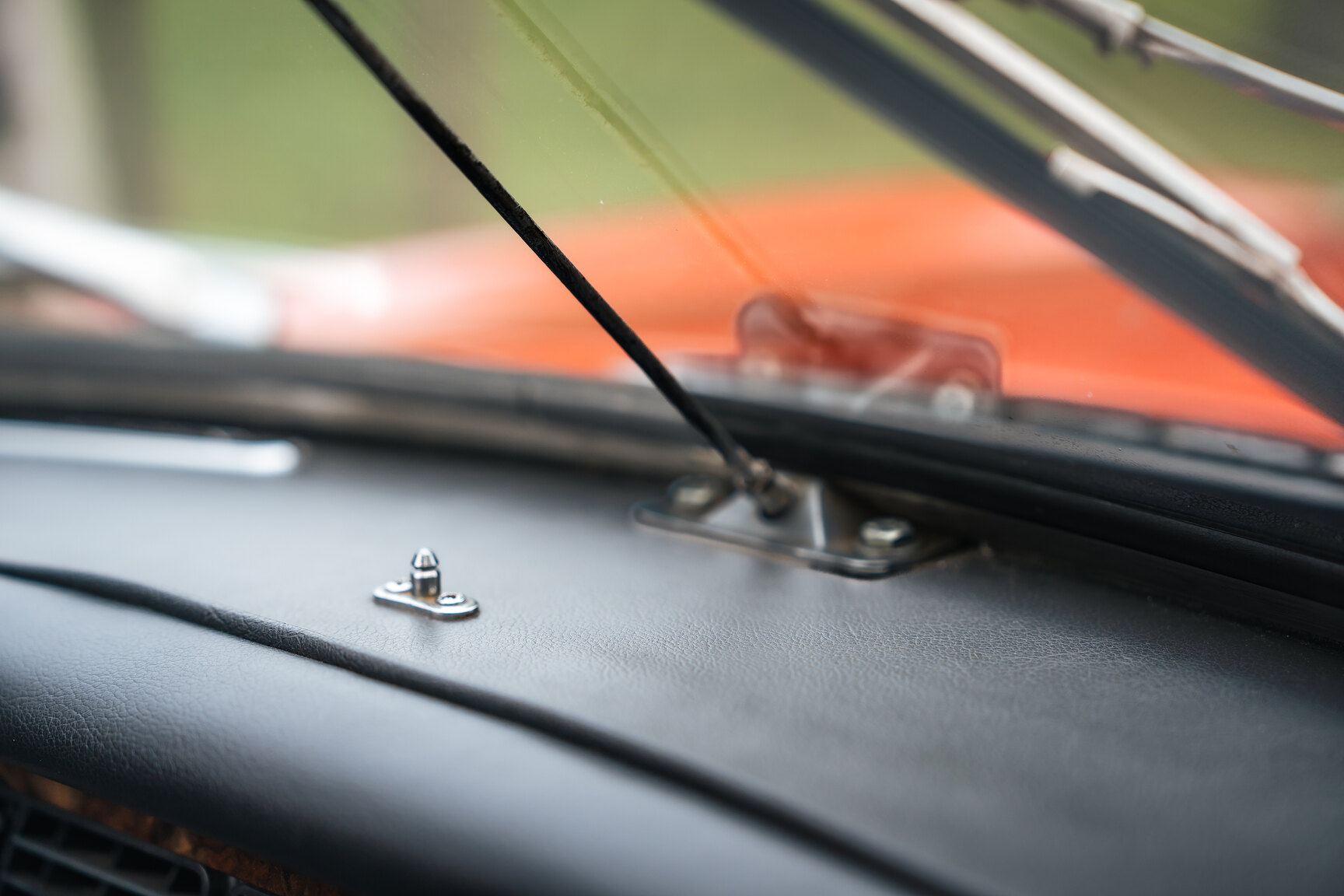 Interior image of 1973 MG MGB Roadster (20)