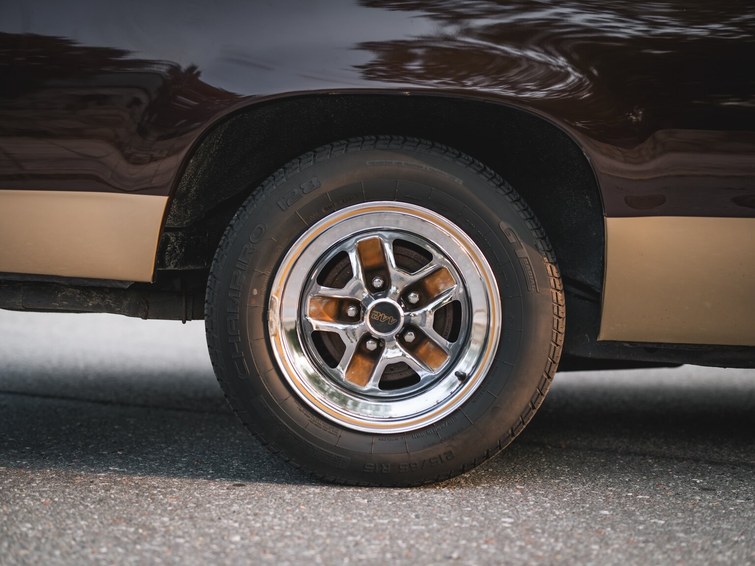Exteriörbild på 1986 Oldsmobile Cutlass 442