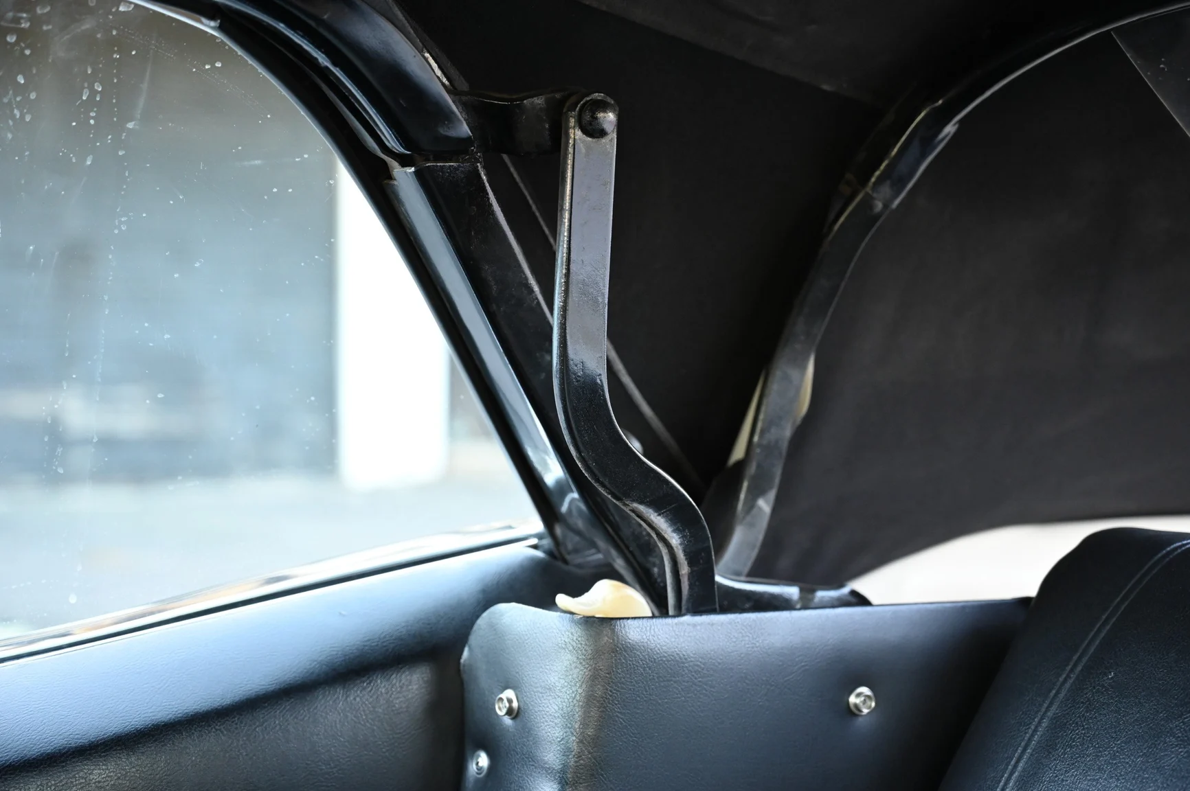 Innenraumfoto von 1968 Chevrolet Camaro Convertible (48)