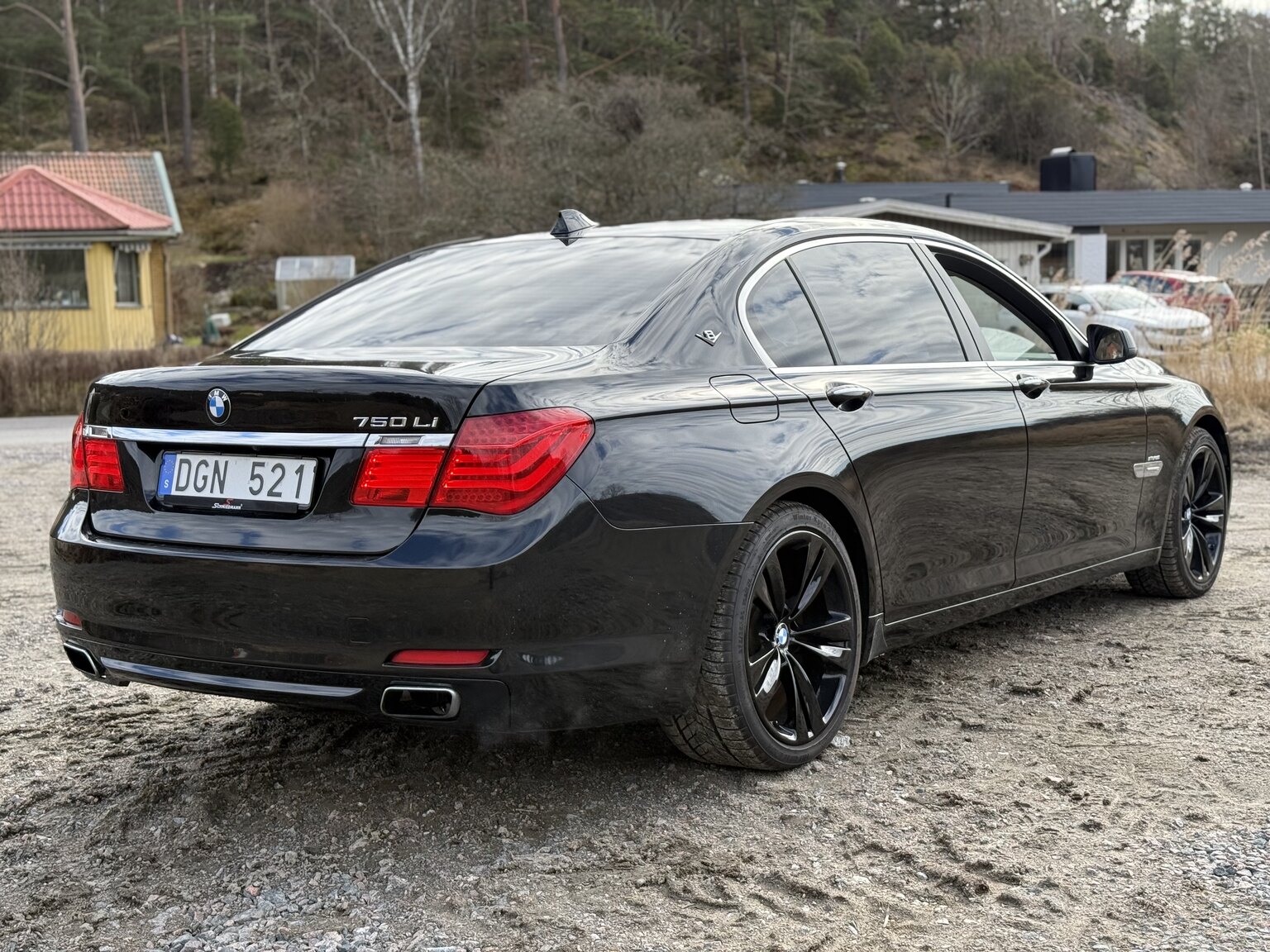 Exteriörbild på 2009 BMW 750Li