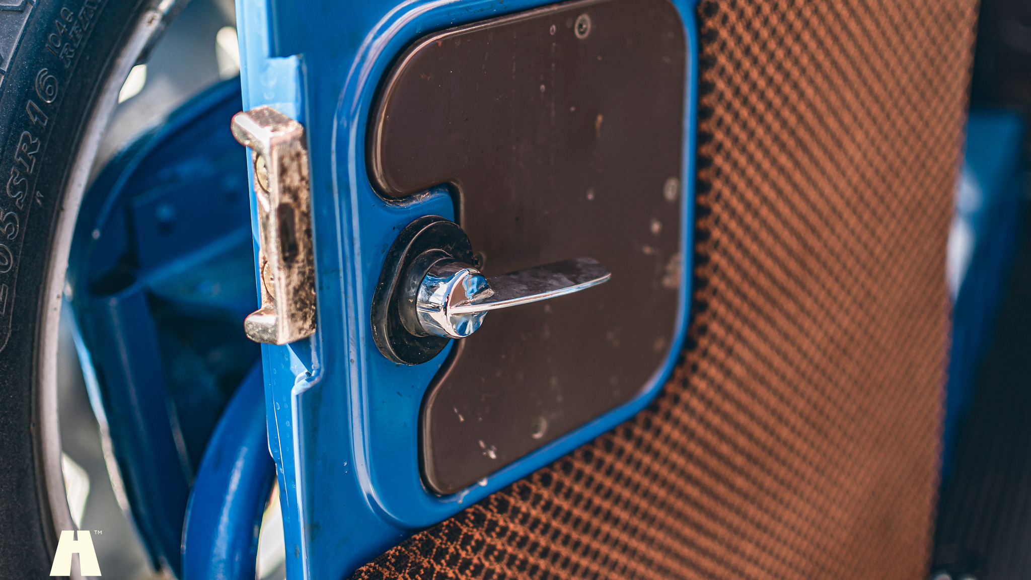 Interior image of 1984 Toyota Land Cruiser BJ42