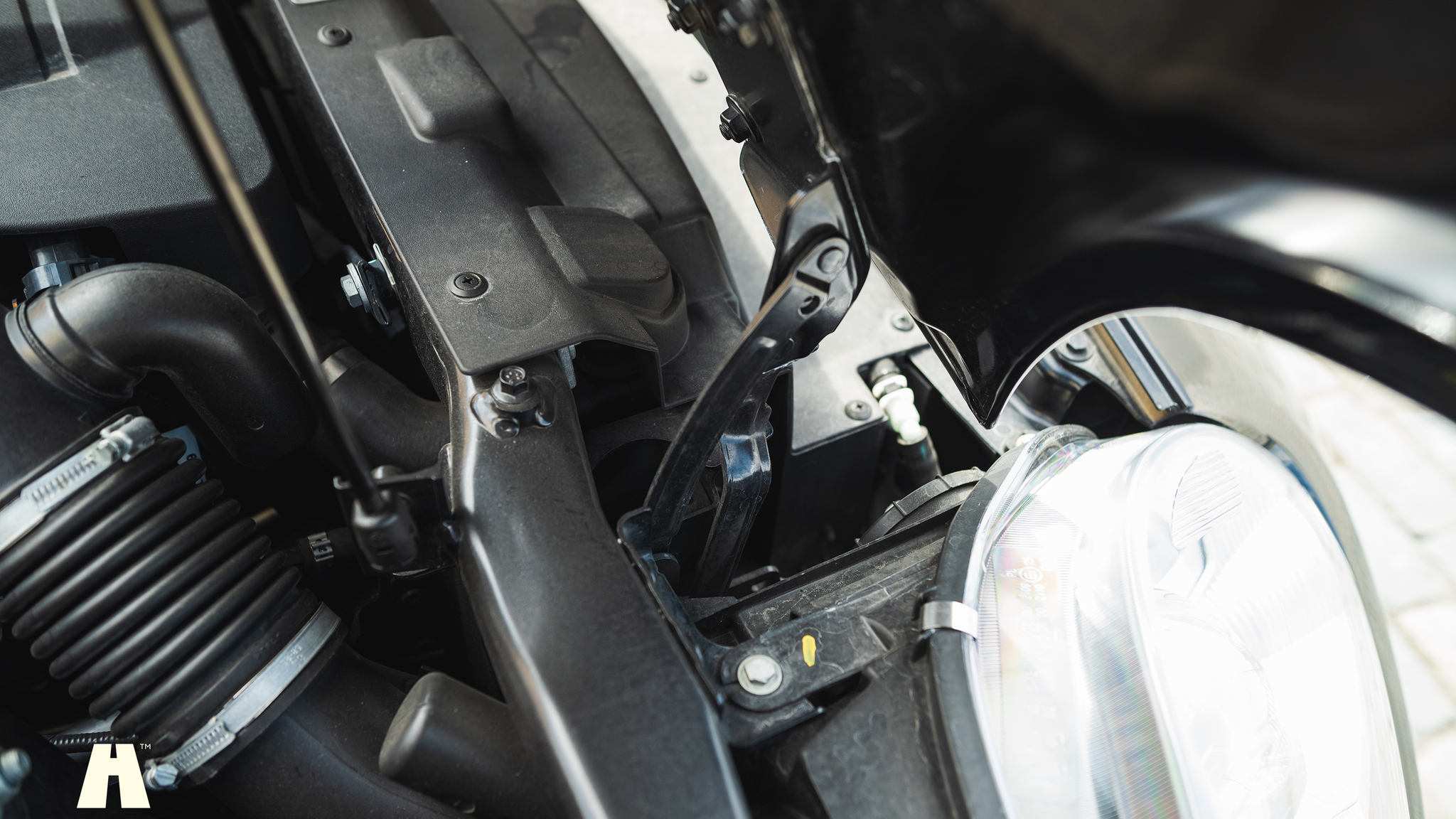 2008 Jaguar XKR (17), Mekanik