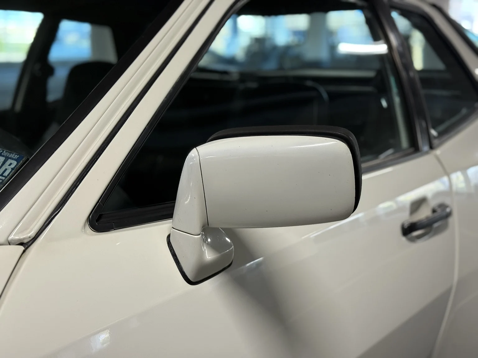 Aussenfoto 1984 PORSCHE 944 Targa (45)