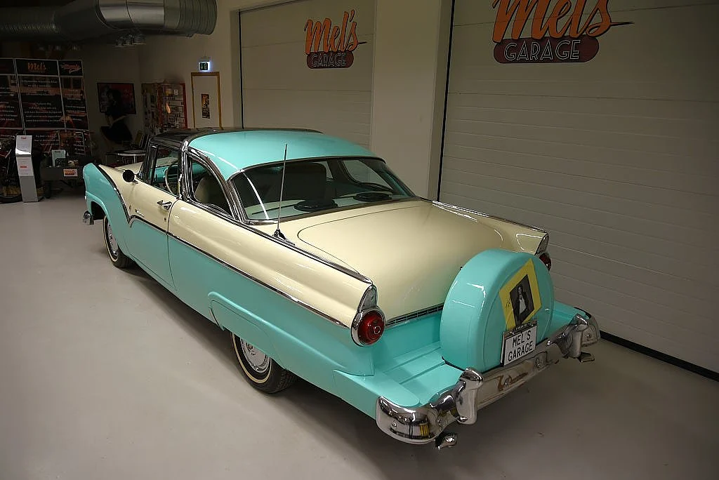 Bild von 1955 Ford Fairlane (10)