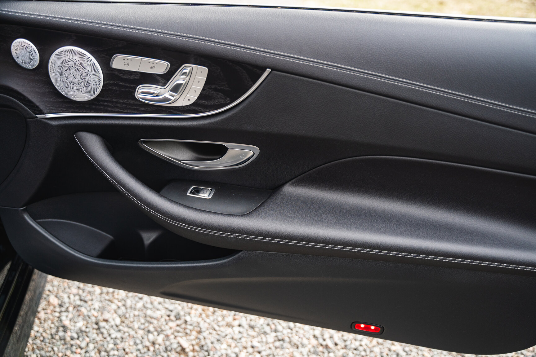 Interiörbild 2019 Mercedes-Benz E300 Cabriolet