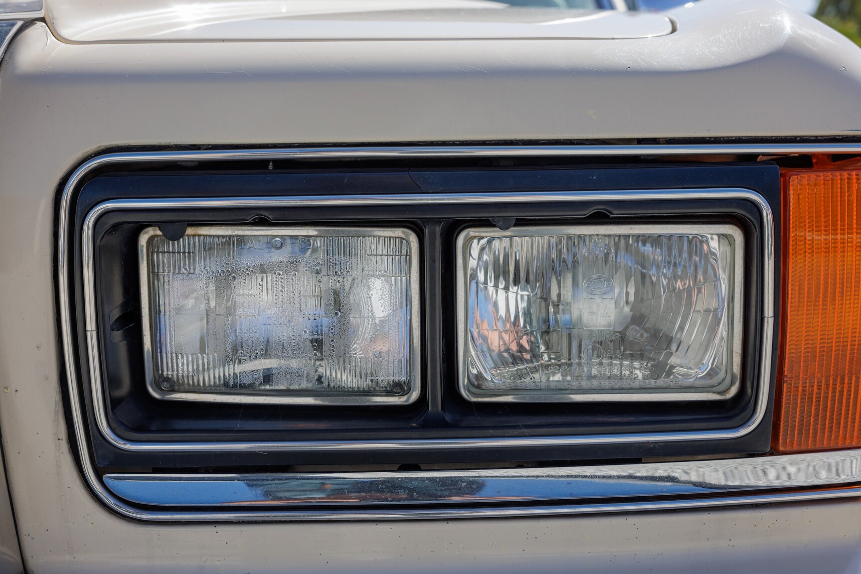 Exterior image of 1991 Rolls Royce Silver Spur LWB