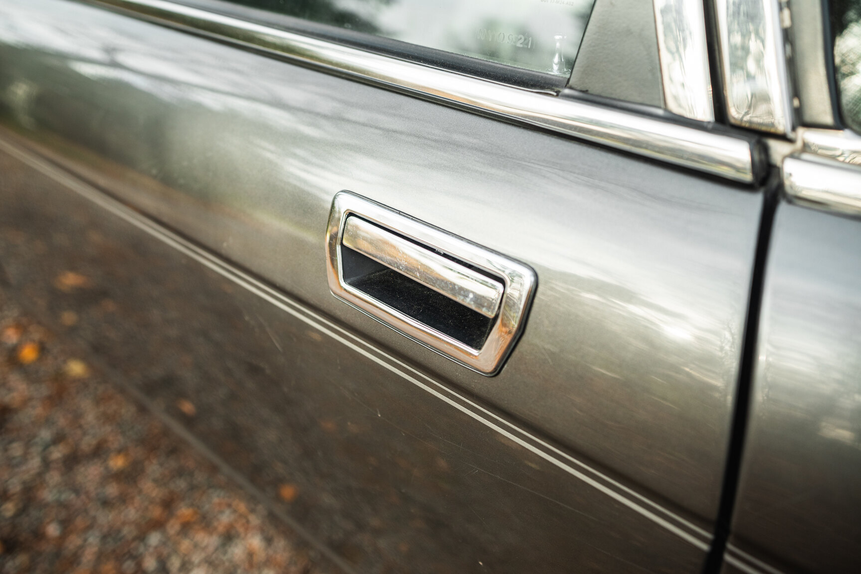 Exterior image of 1988 Jaguar XJ Sovereign