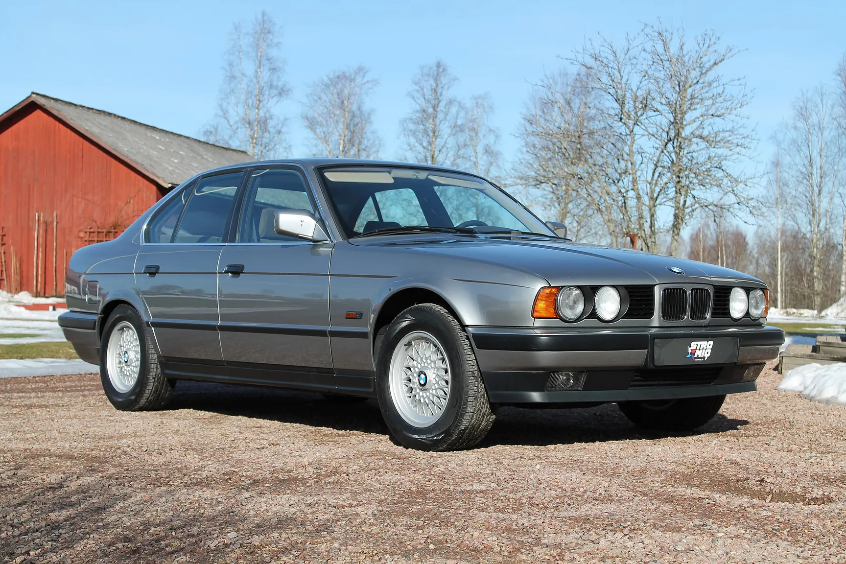 Exterior image of 1988 BMW 535i - NO RESERVE (5)
