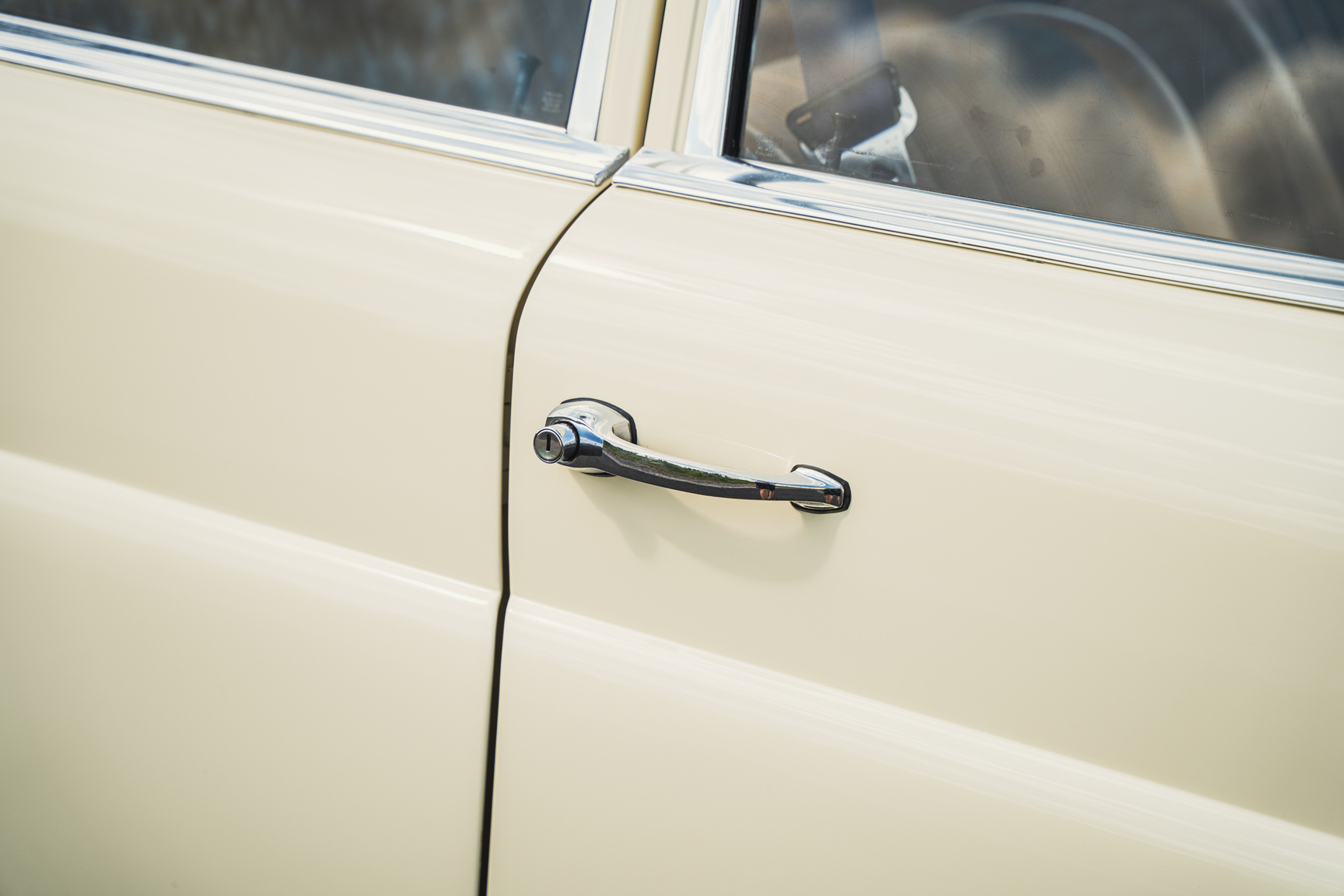 Aussenfoto 1966 Mercedes-Benz 200 D "Heckflosse"
