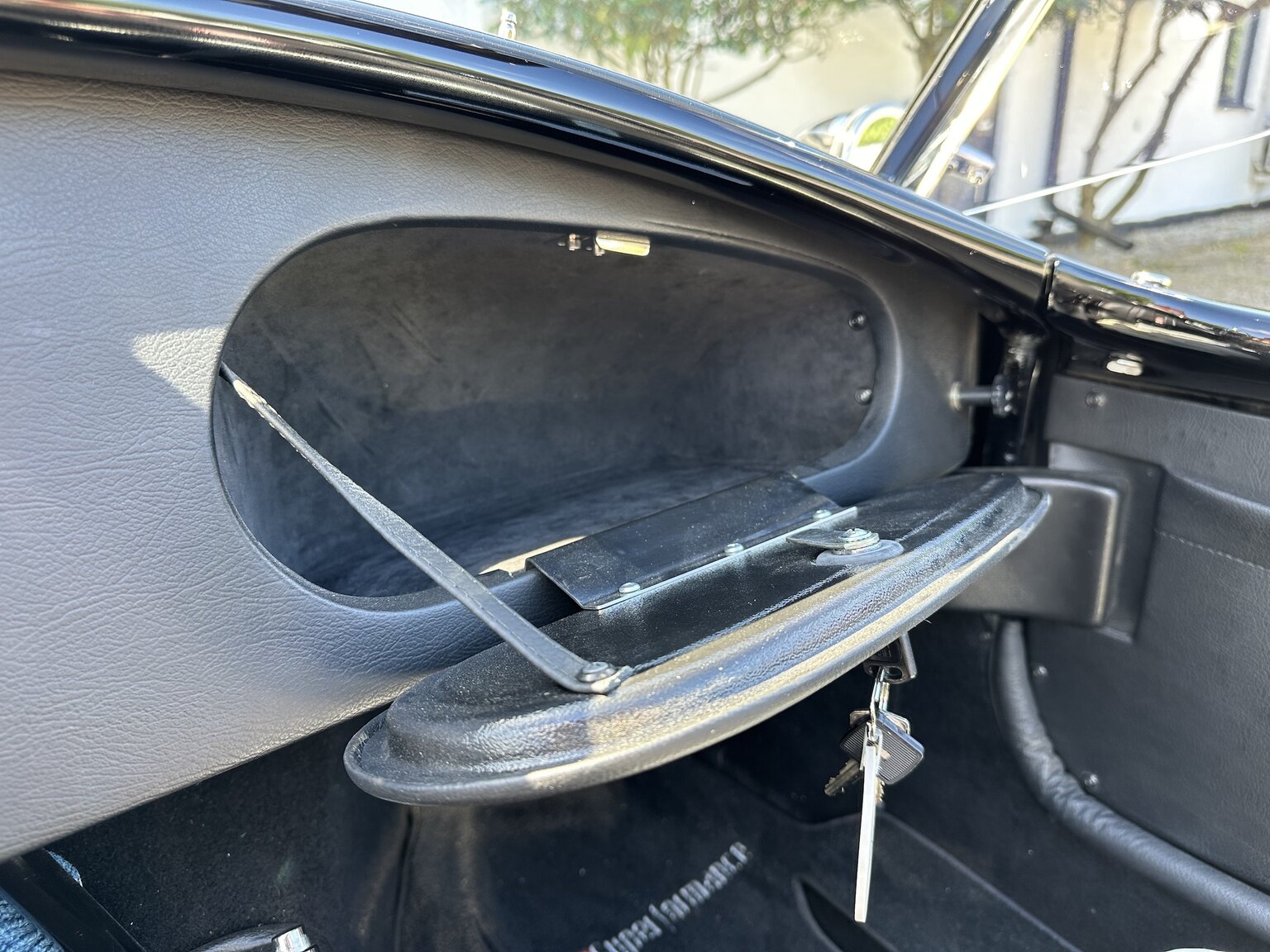 Innenraumfoto von 1965 Superformance Cobra