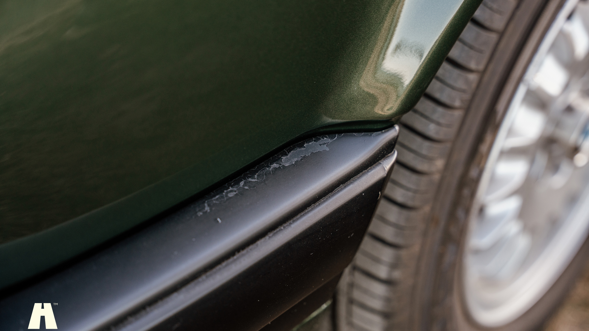 Exterior image of 1988 BMW 325 Coupé (56)