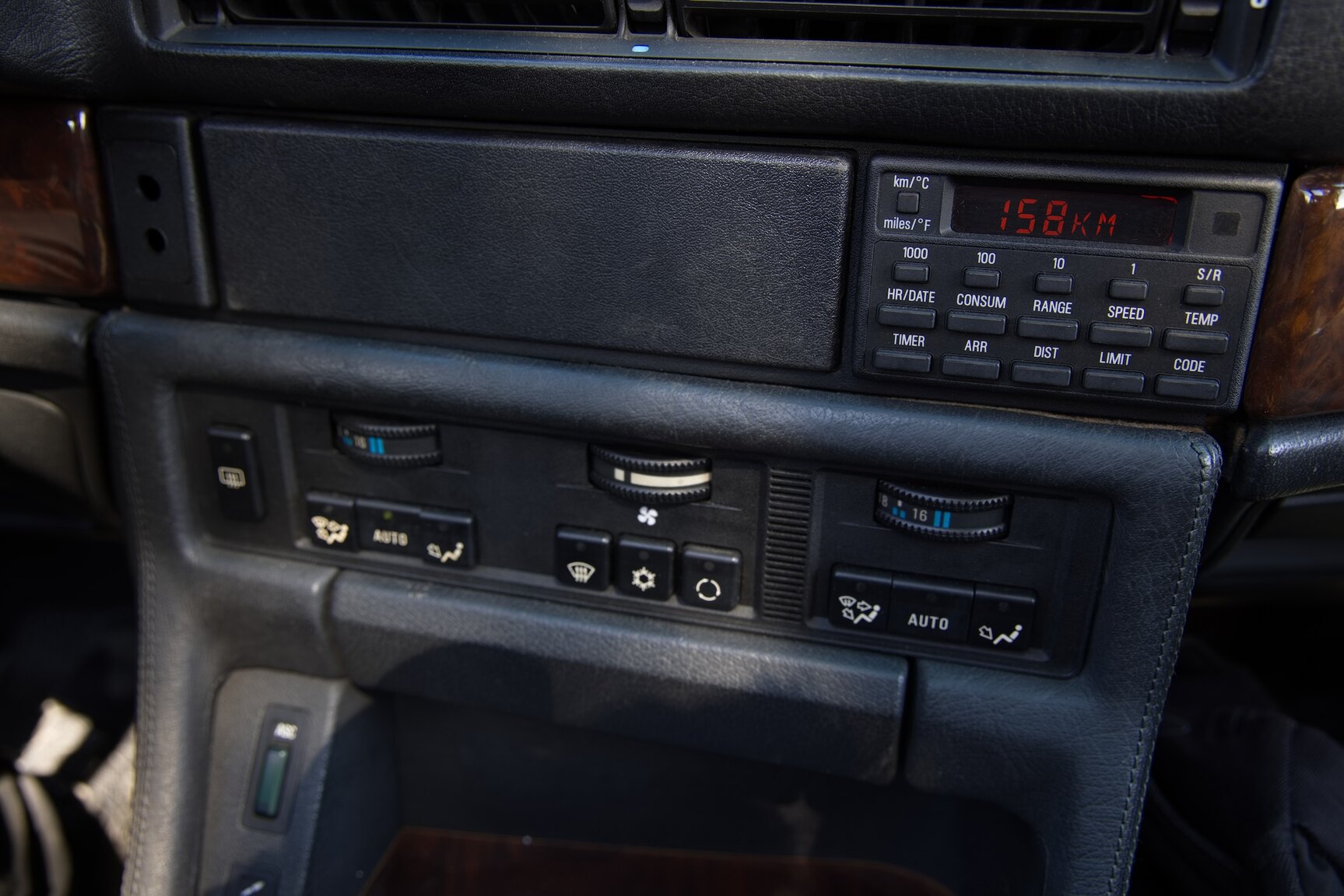 Innenraumfoto von 1990 BMW 750 IAL Highline