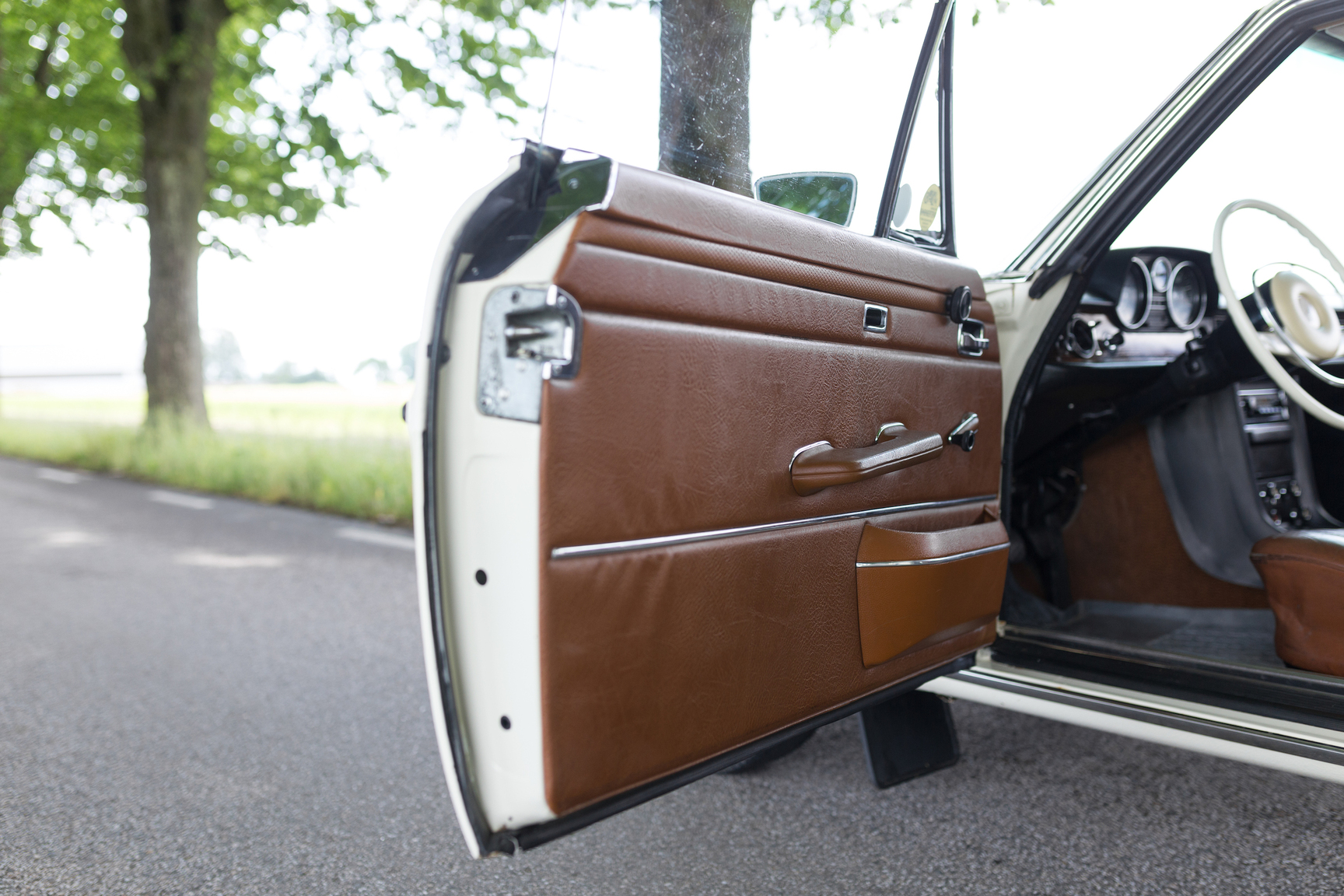 Innenraumfoto von 1971 Mercedes 250 C