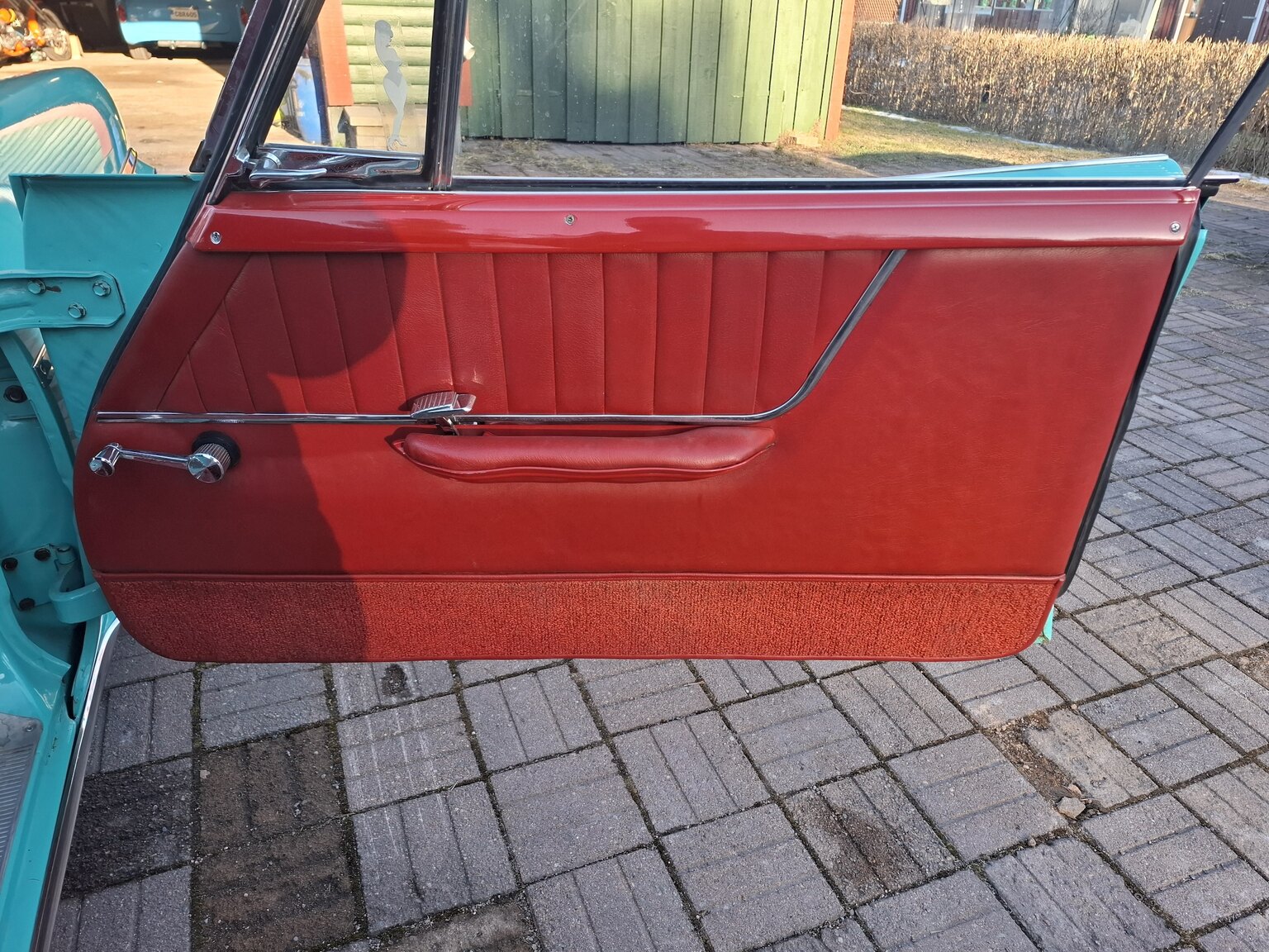 Interior image of 1961 Chrysler Newport Cabriolet