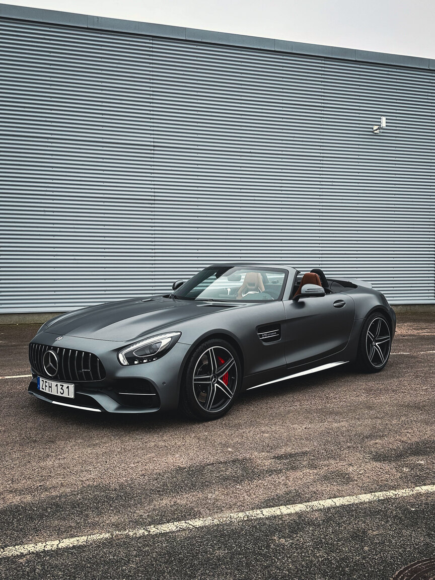 Exteriörbild på 2018 Mercedes Benz AMG GT C
