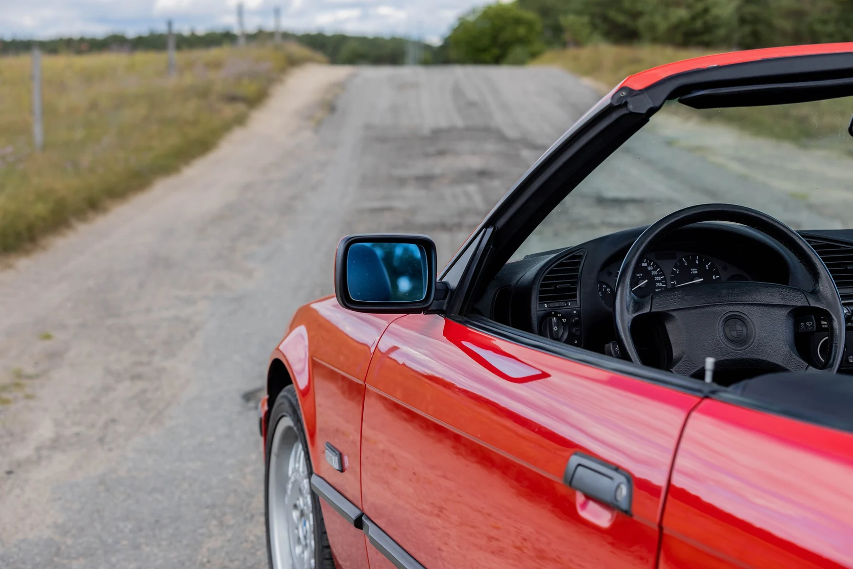 Exteriörbild på 1994 BMW 325i Convertible (19)