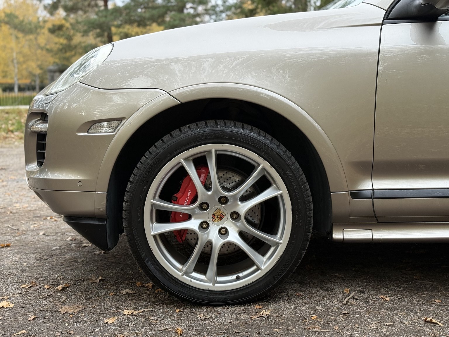 Exteriörbild på 2008 Porsche Cayenne GTS 6-växlad Manuell